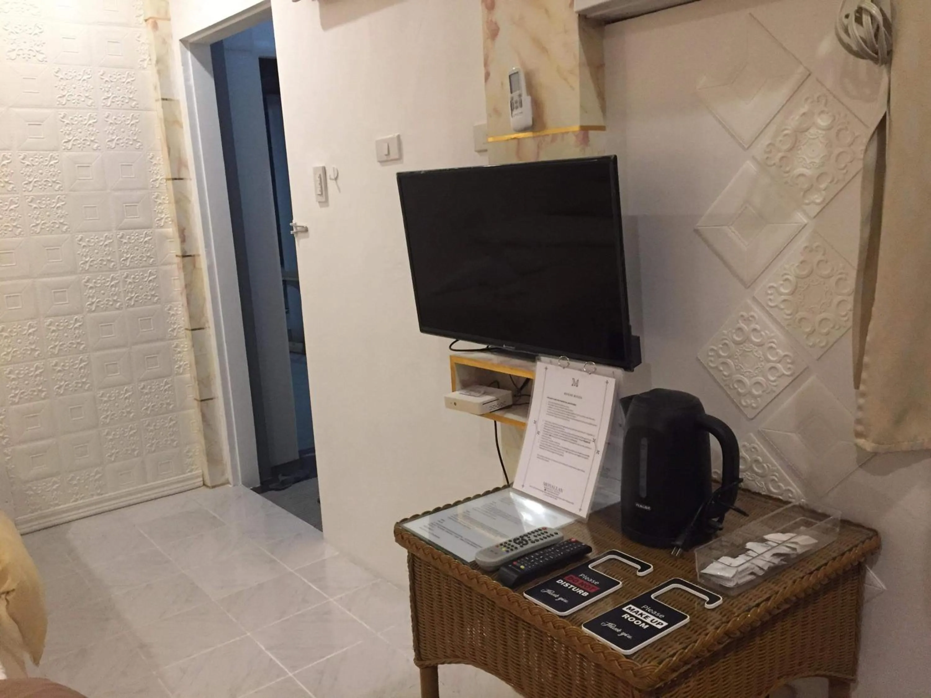 Monallan Boracay Hotel