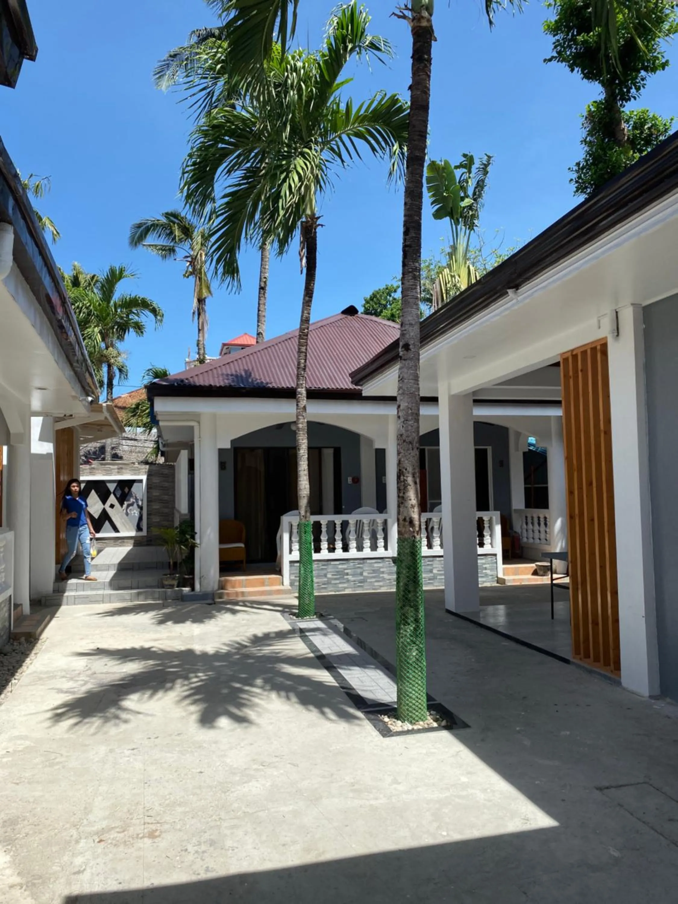 Monallan Boracay Hotel