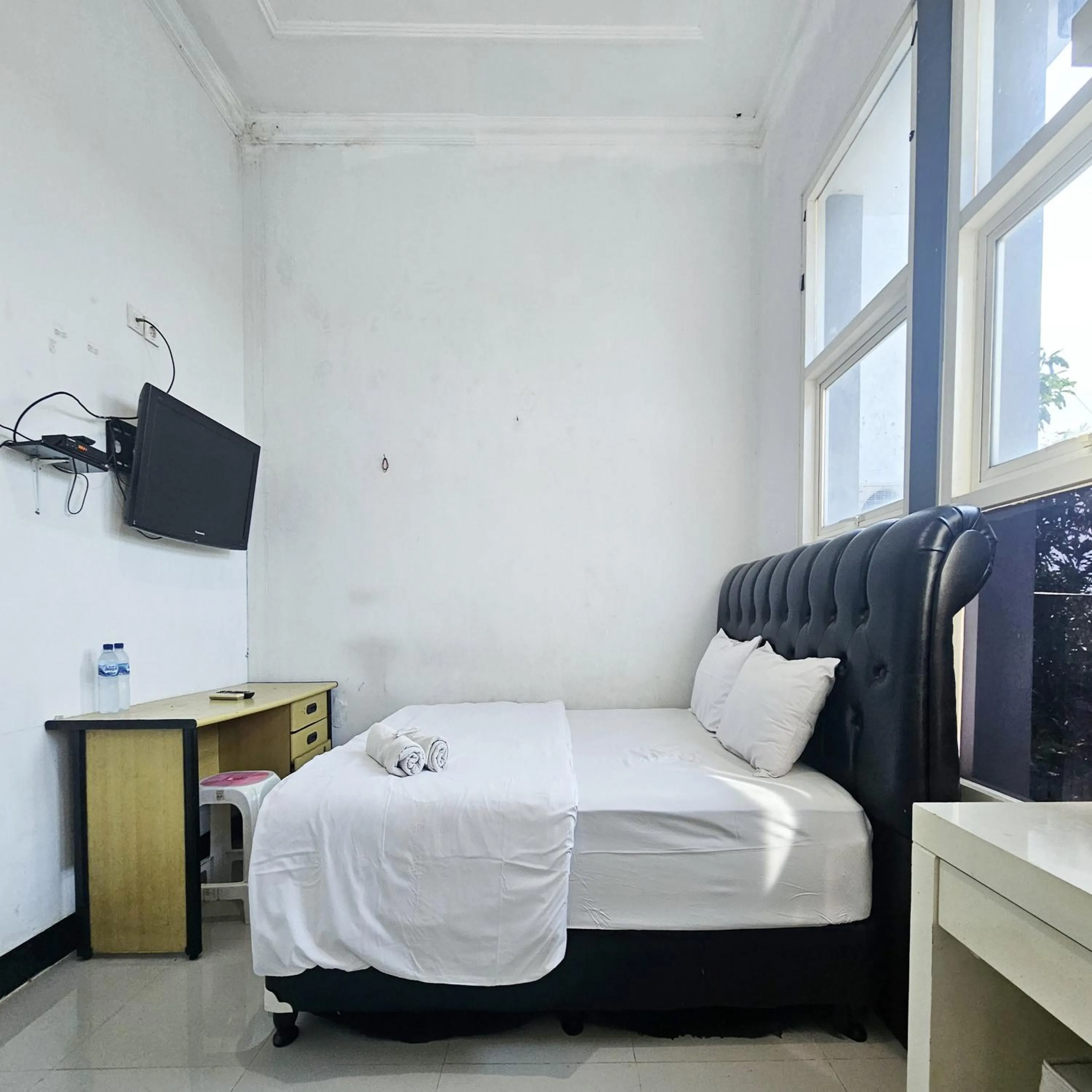 Bedroom, Bed in Ijen Homestay Mojokerto RedPartner