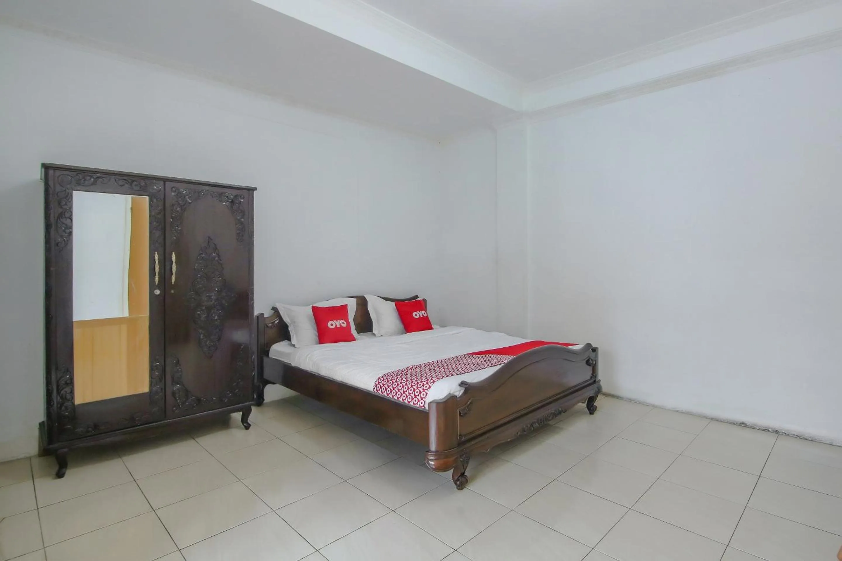 Bedroom, Bed in OYO 3242 Penginapan Saa'ada Syariah