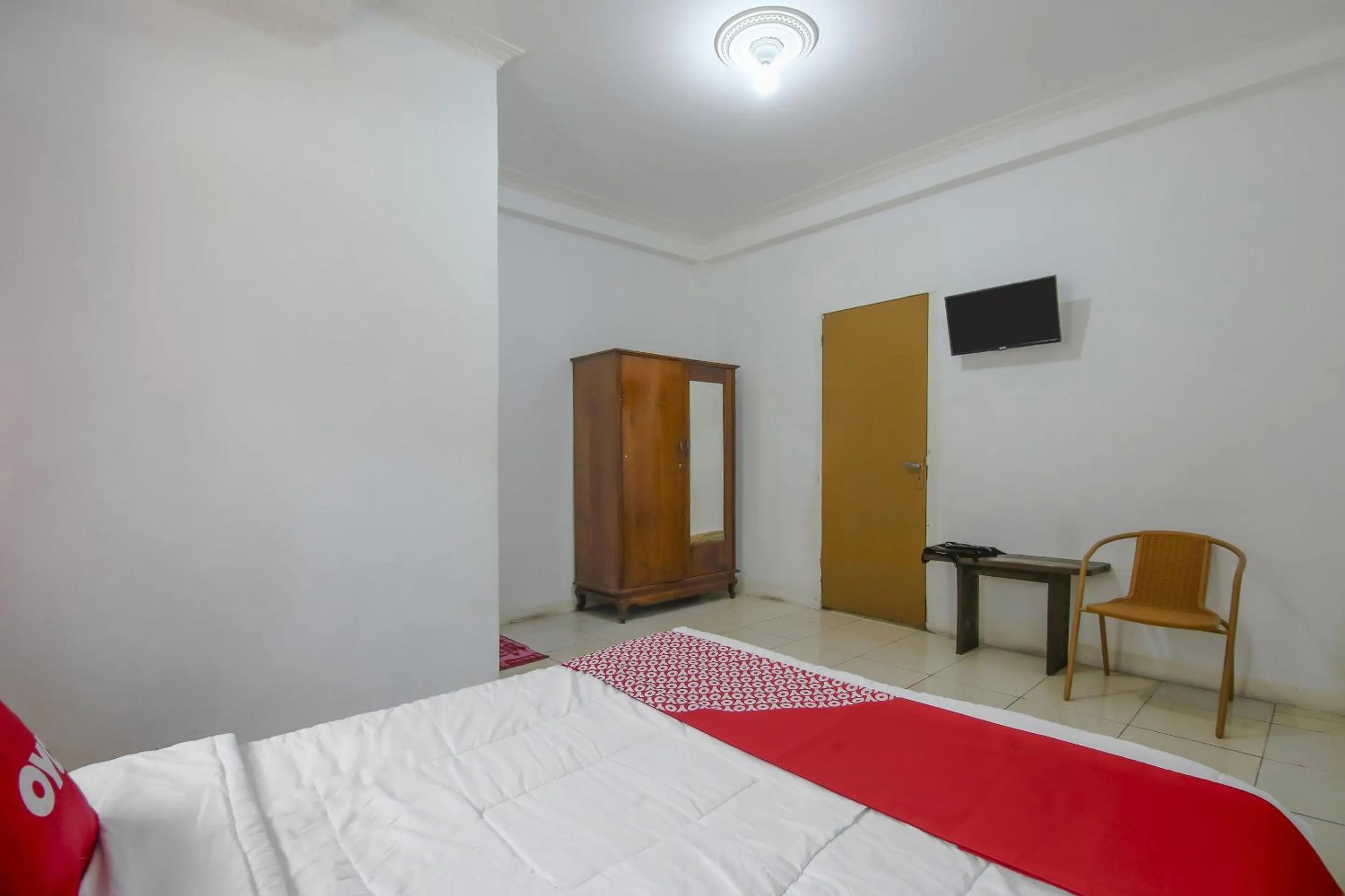 Bedroom, Bed in OYO 3242 Penginapan Saa'ada Syariah