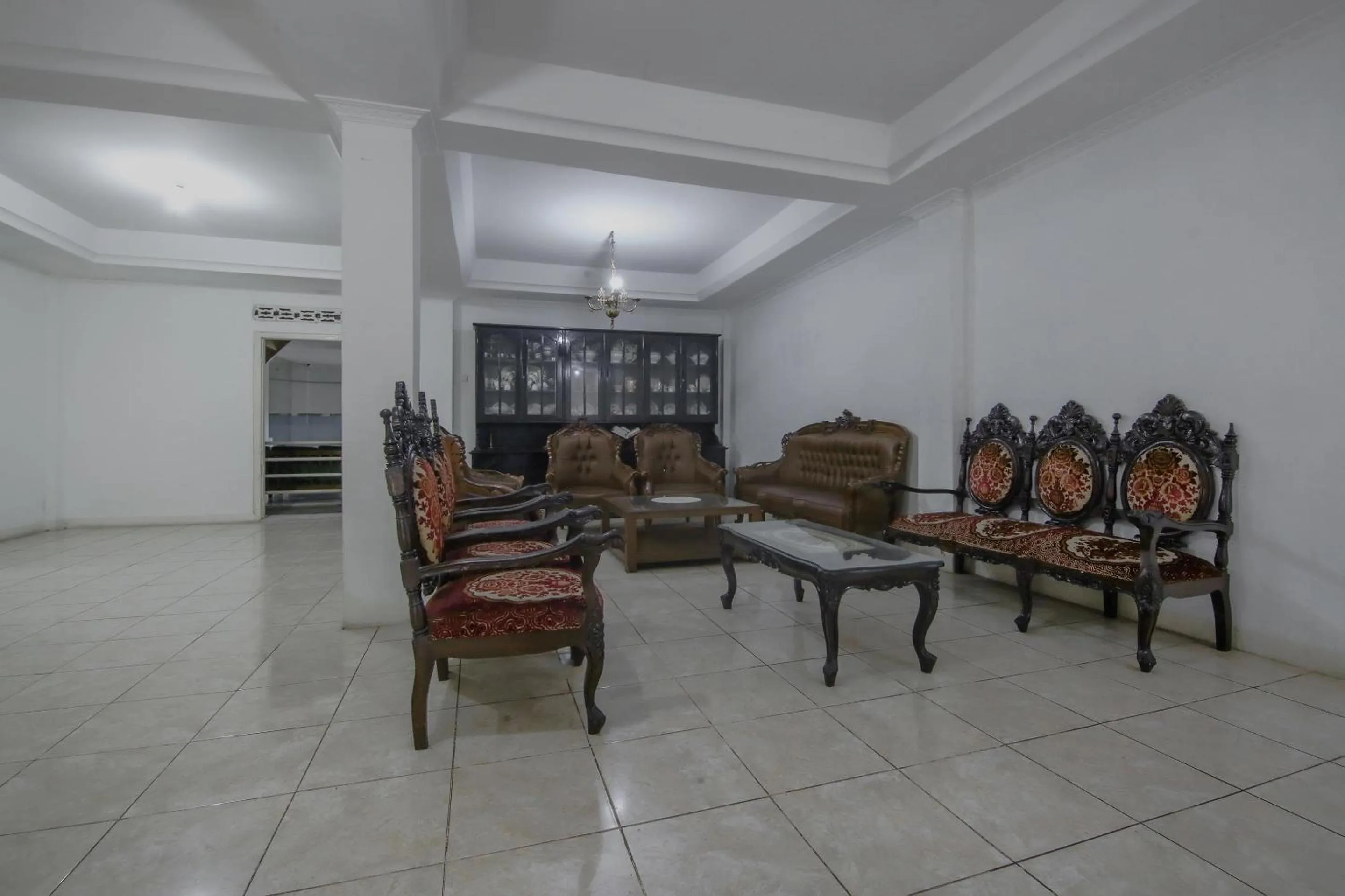 Lobby or reception in OYO 3242 Penginapan Saa'ada Syariah