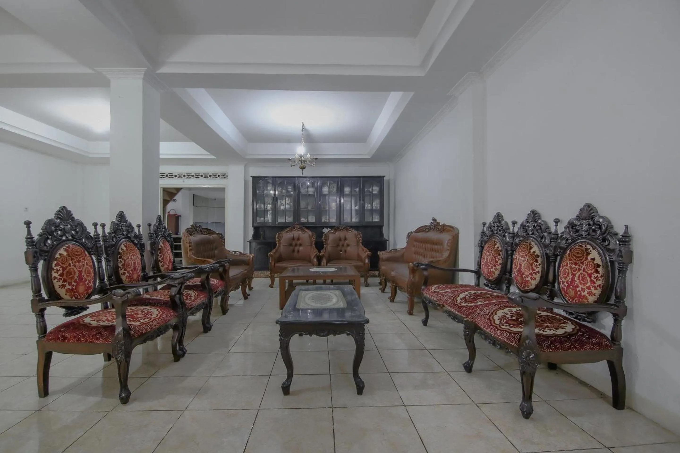 Lobby or reception in OYO 3242 Penginapan Saa'ada Syariah