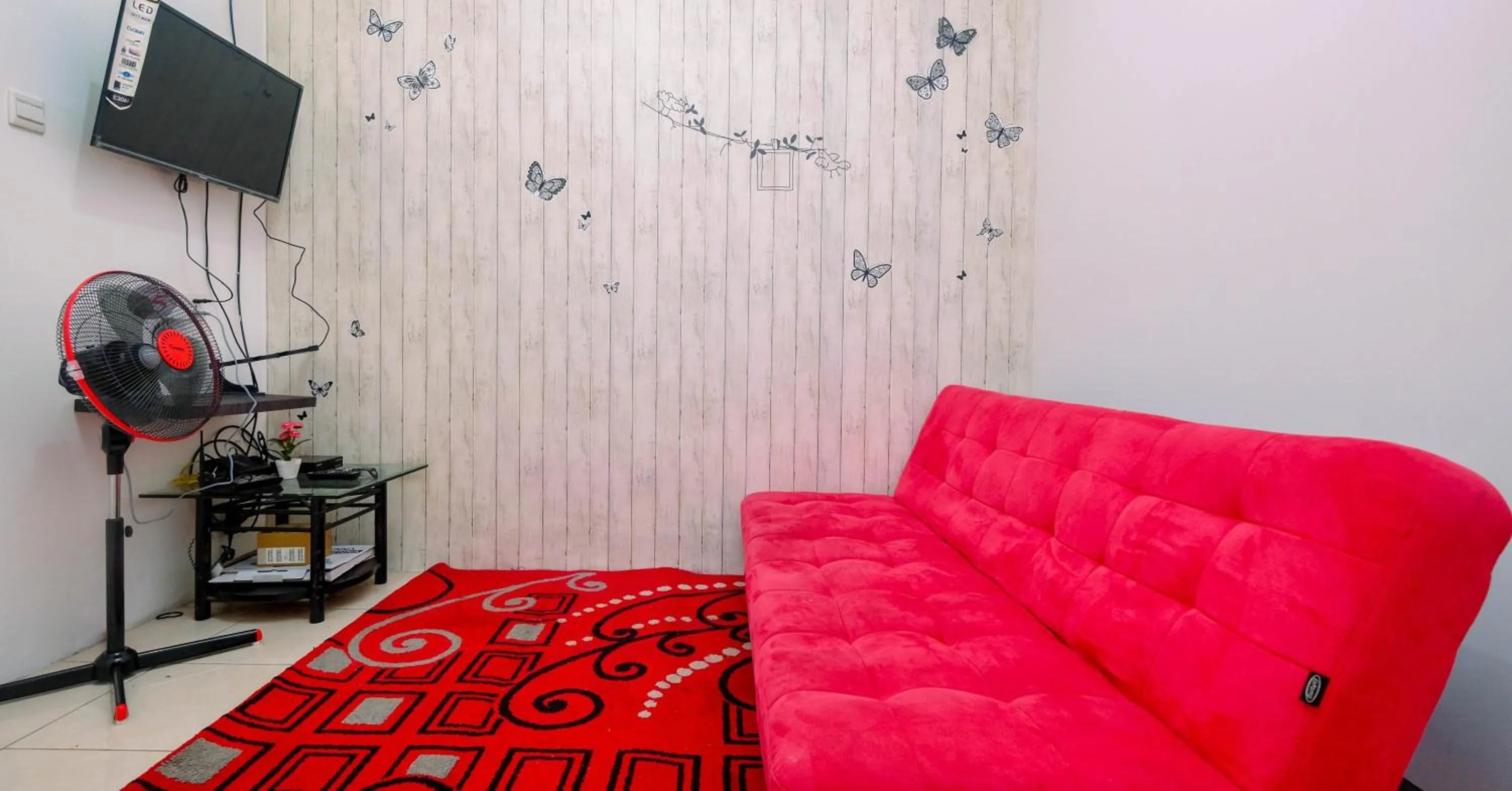 Best Price 1BR Apartment at Teluk Intan By Travelio