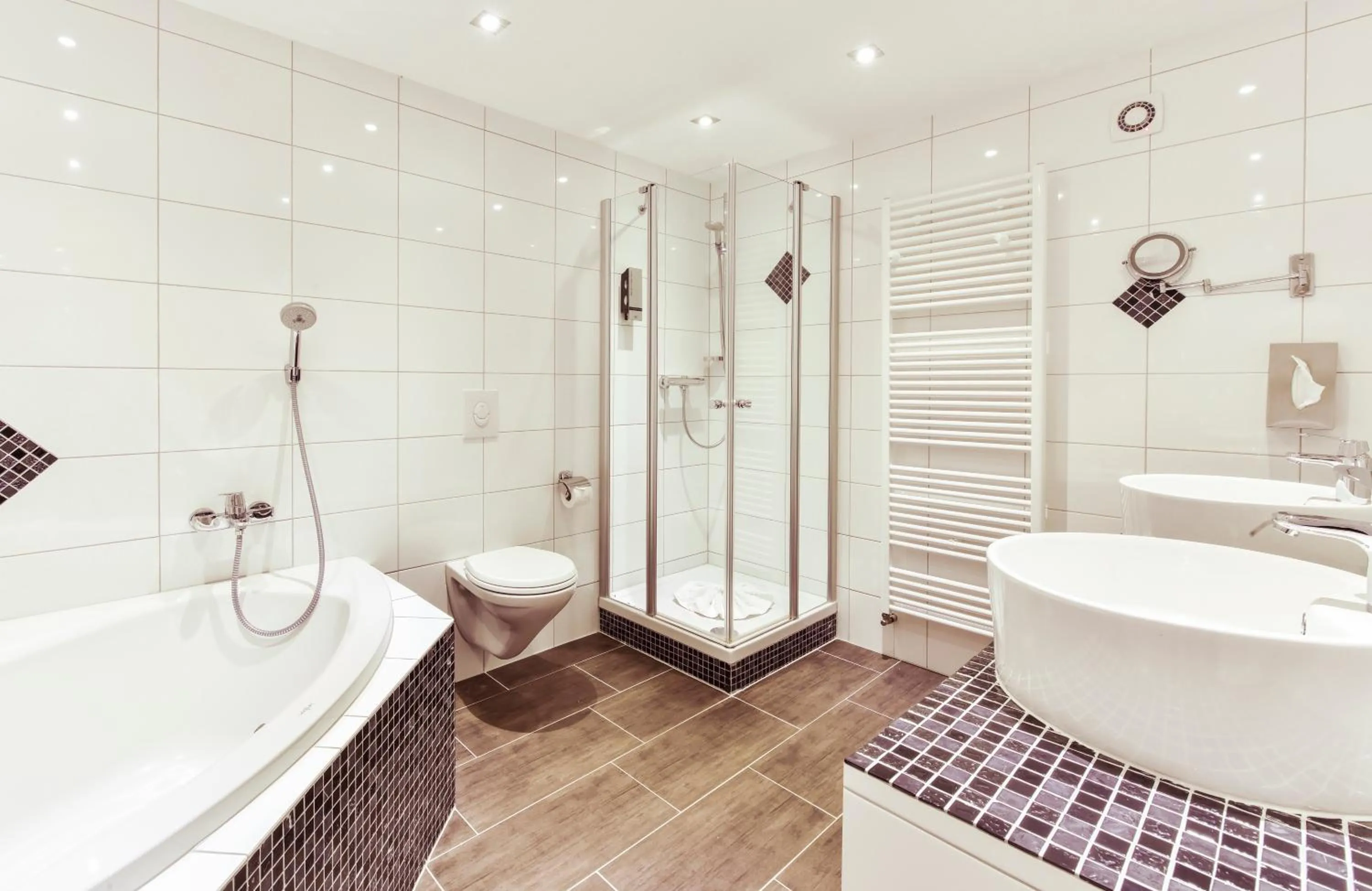 Bathroom in Hotel-Restaurant Barbarossahof