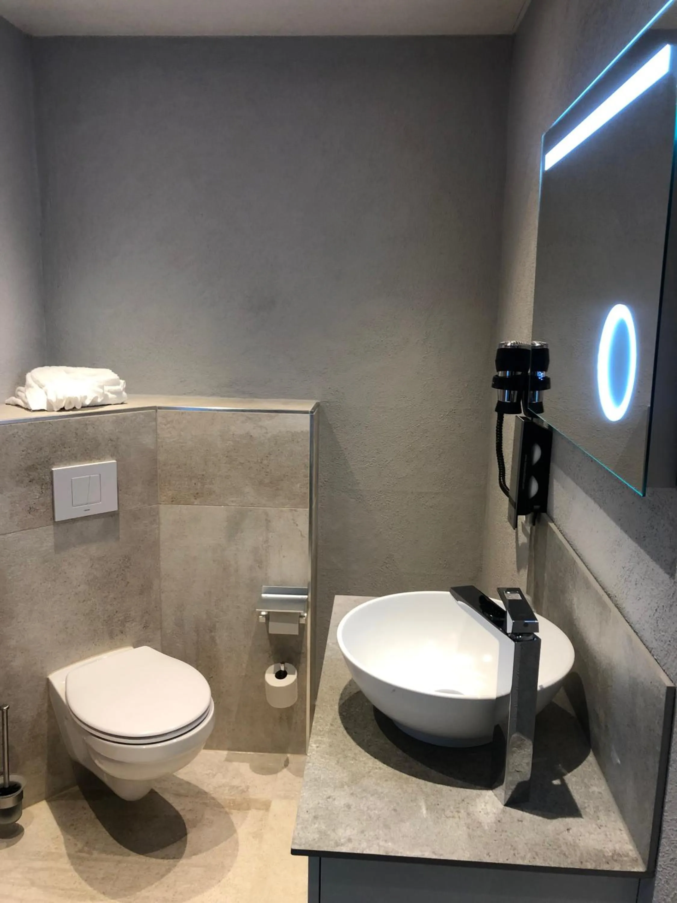 Bathroom in Hotel-Restaurant Barbarossahof