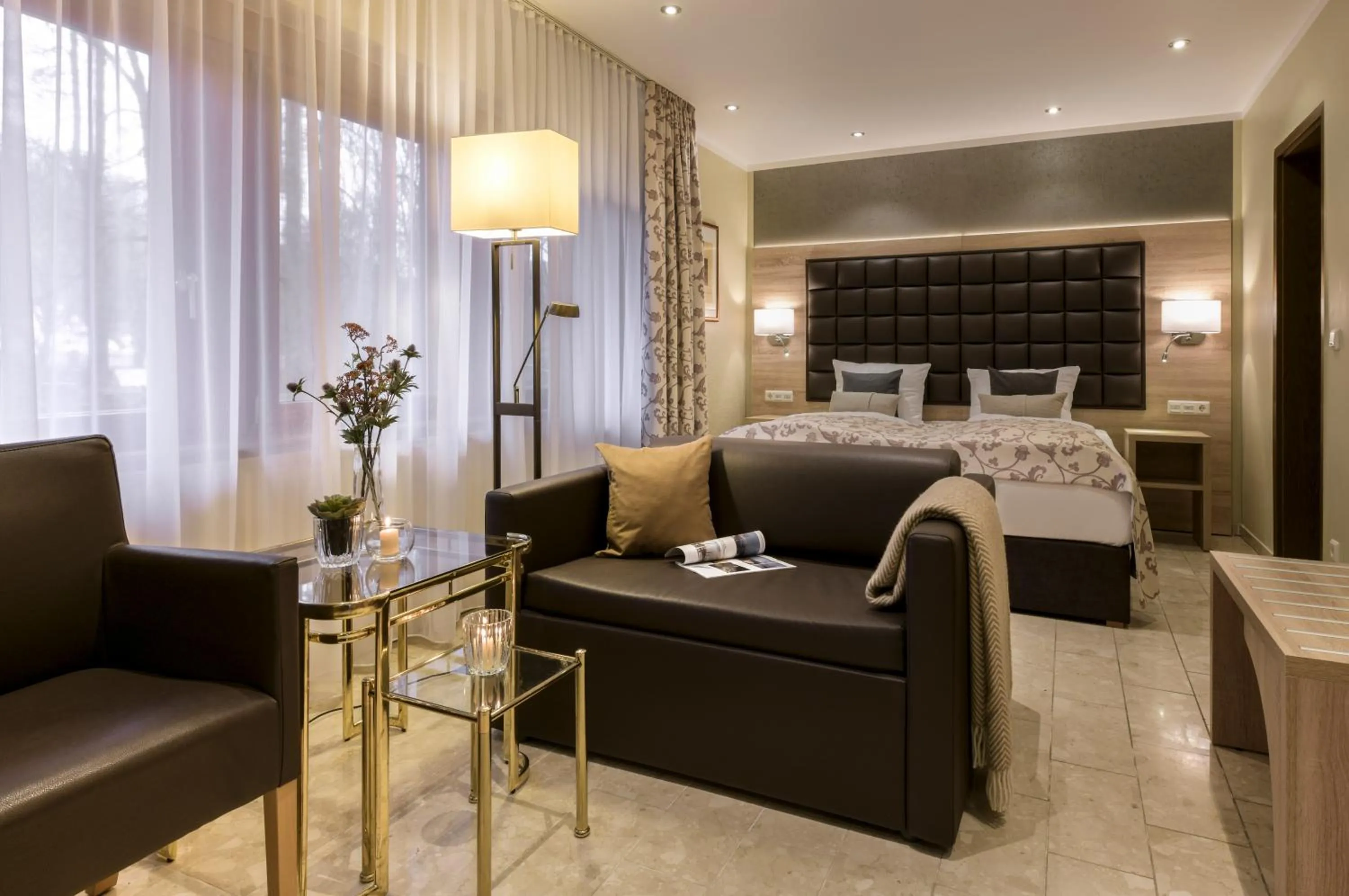 Photo of the whole room, Bed in Hotel-Restaurant Barbarossahof