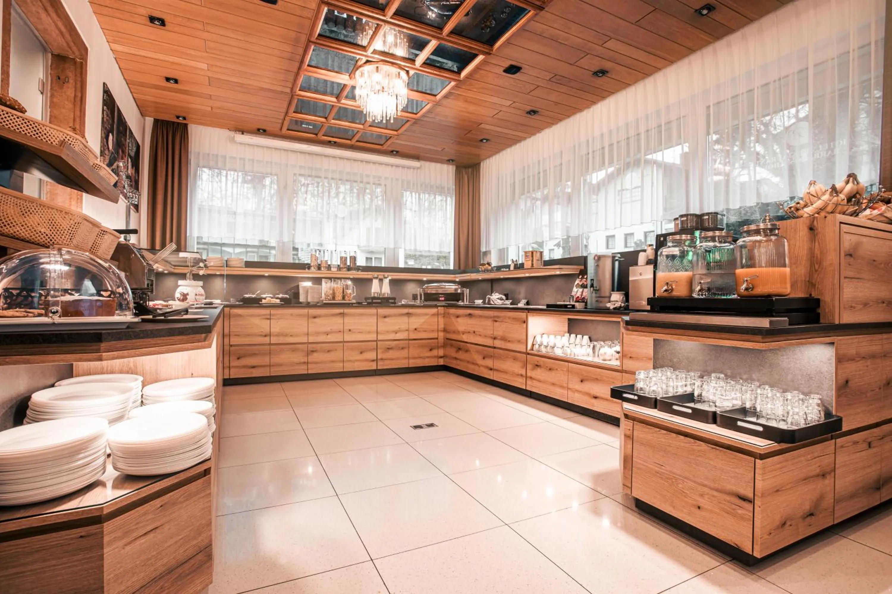 Breakfast in Hotel-Restaurant Barbarossahof