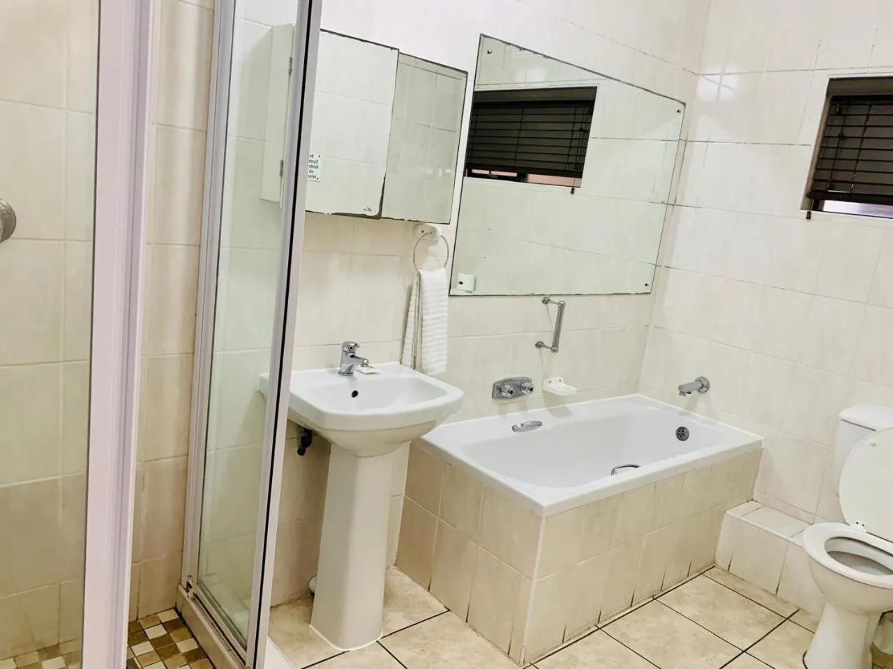 Bathroom in Hyde Park