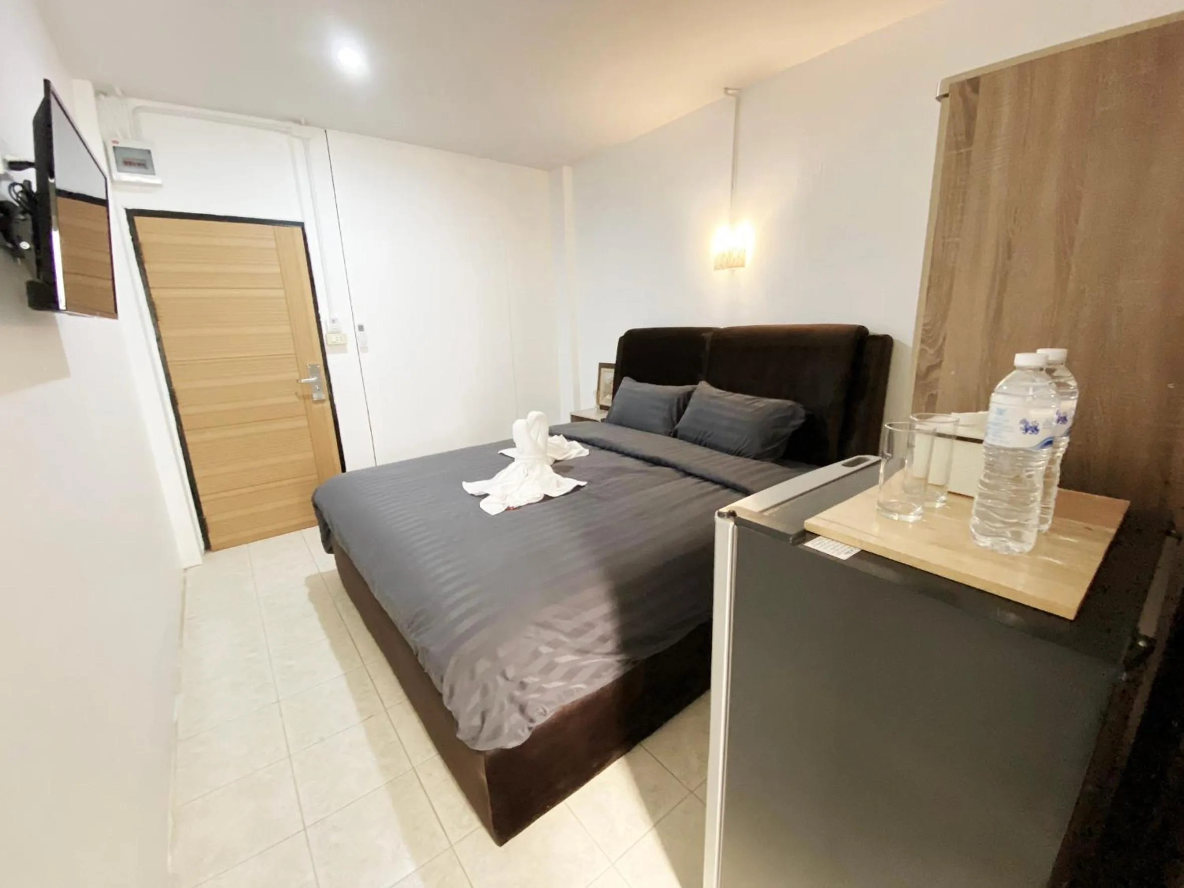 Photo of the whole room, Bed in Racha caftel - 7 house - รชาคาฟเทล