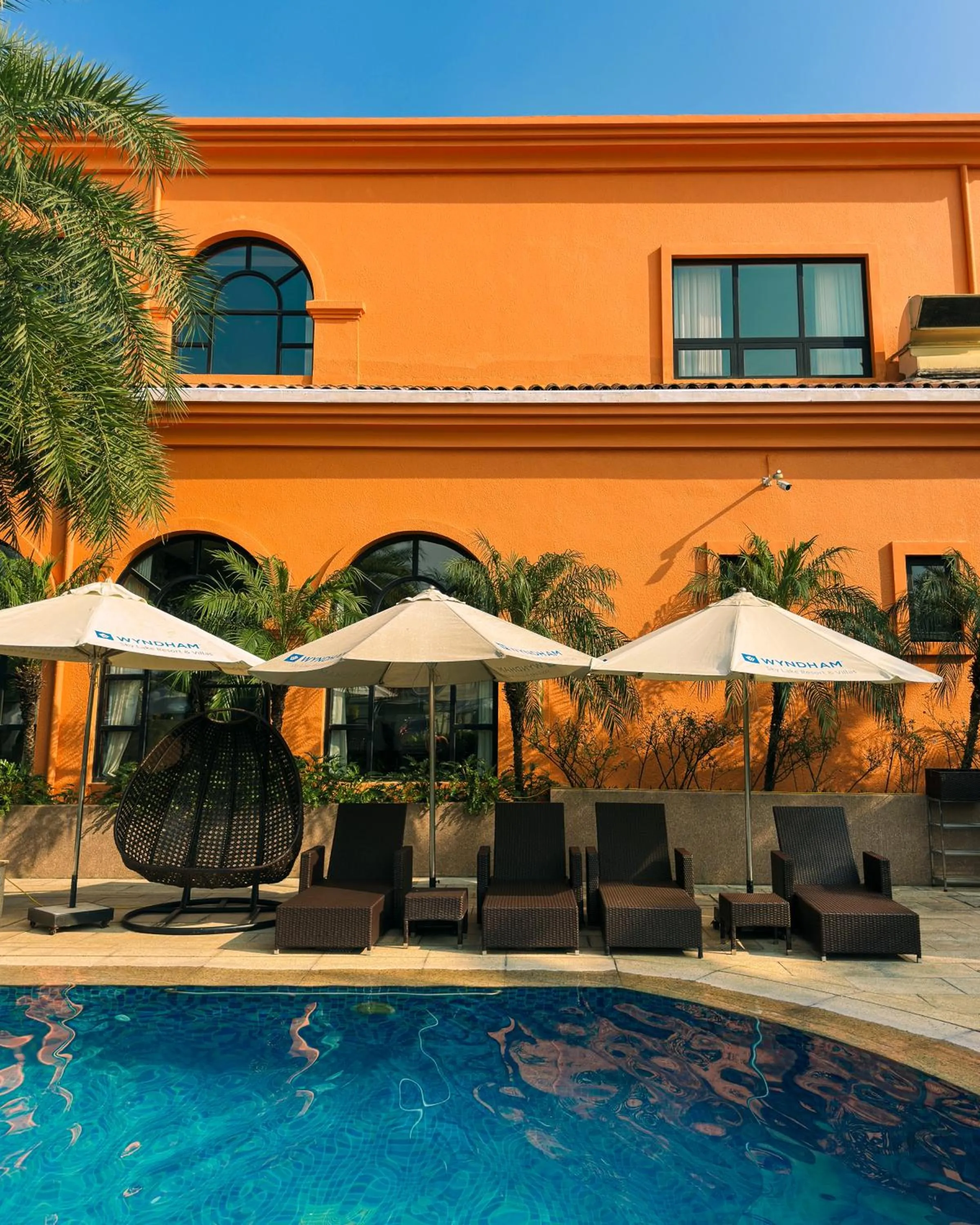 Swimming pool in Wyndham Sky Lake Resort and Villas