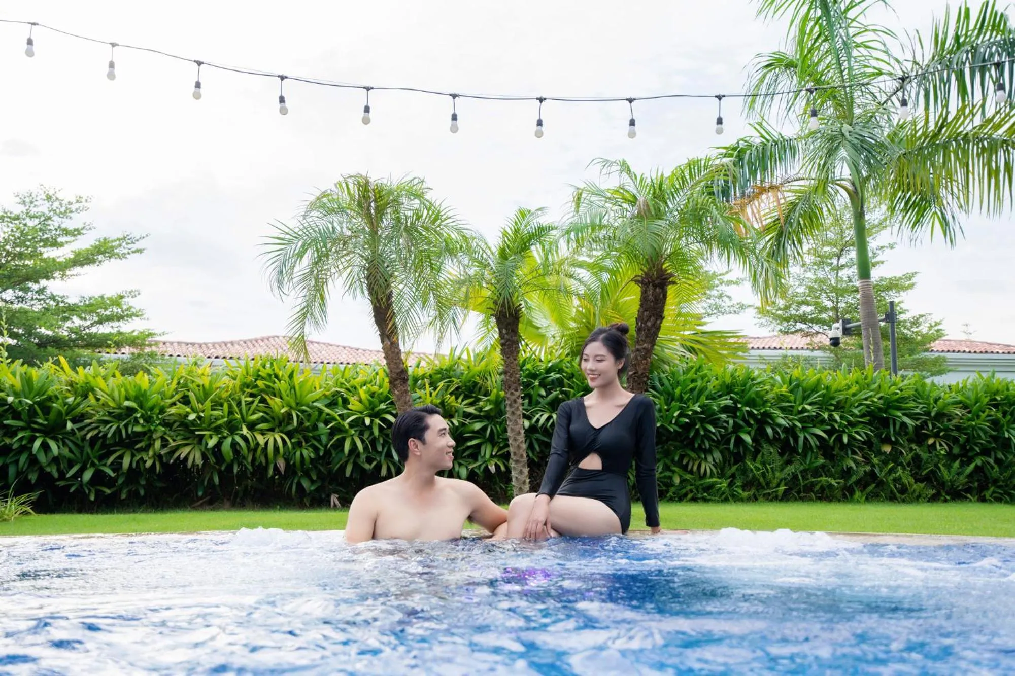 Swimming pool in Wyndham Sky Lake Resort and Villas