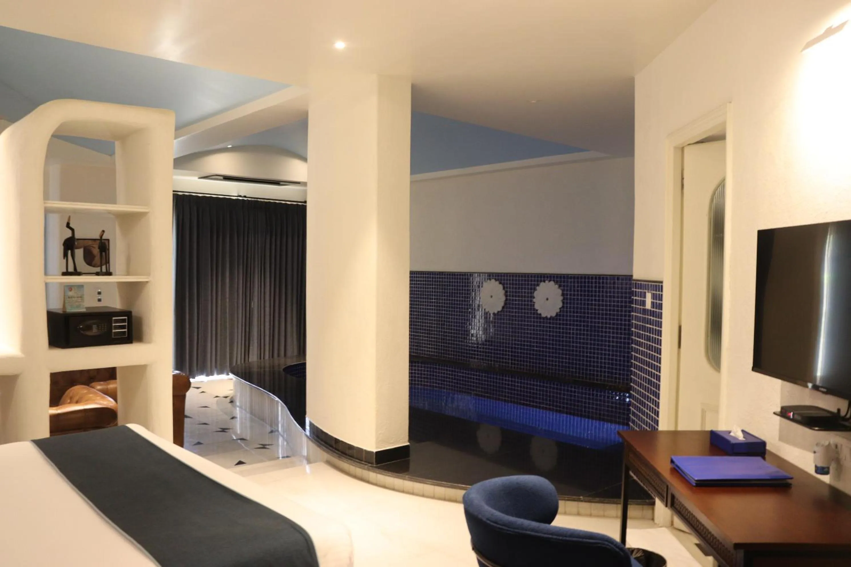 Photo of the whole room, Bed in Ramee Royal Resort & Spa - Udaipur