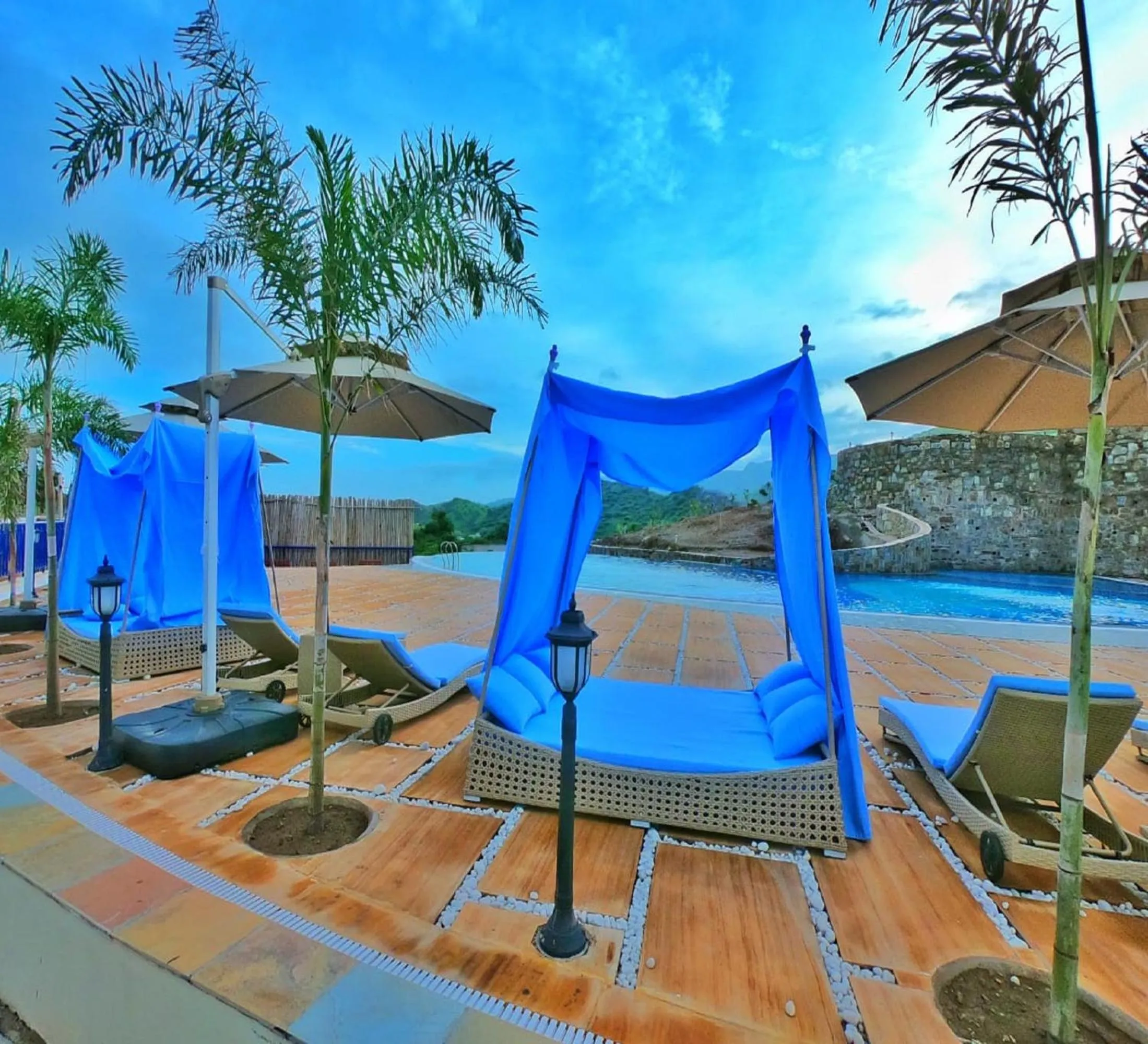 Swimming pool in Ramee Royal Resort & Spa - Udaipur