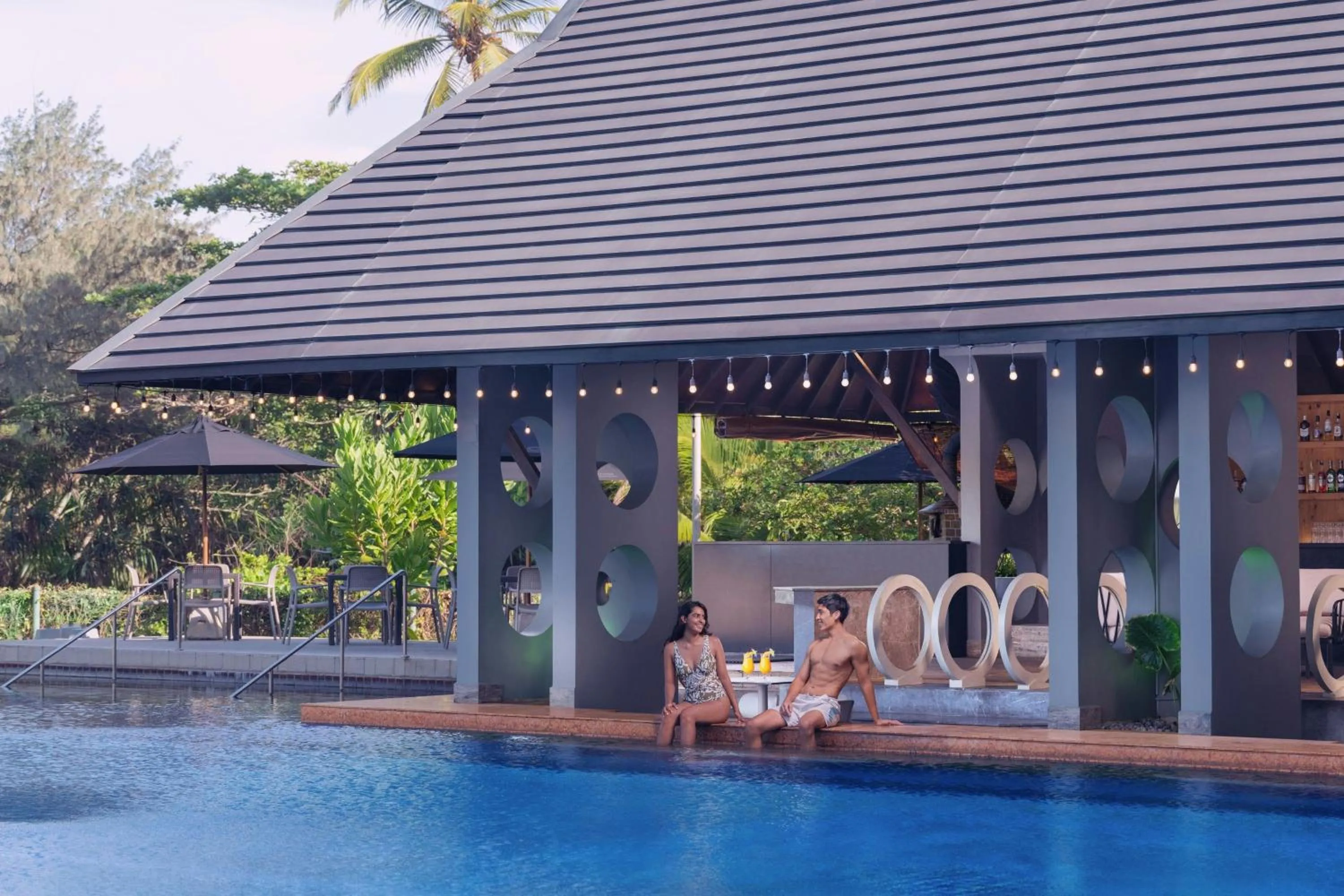 Lounge or bar in Sheraton Kosgoda Turtle Beach Resort