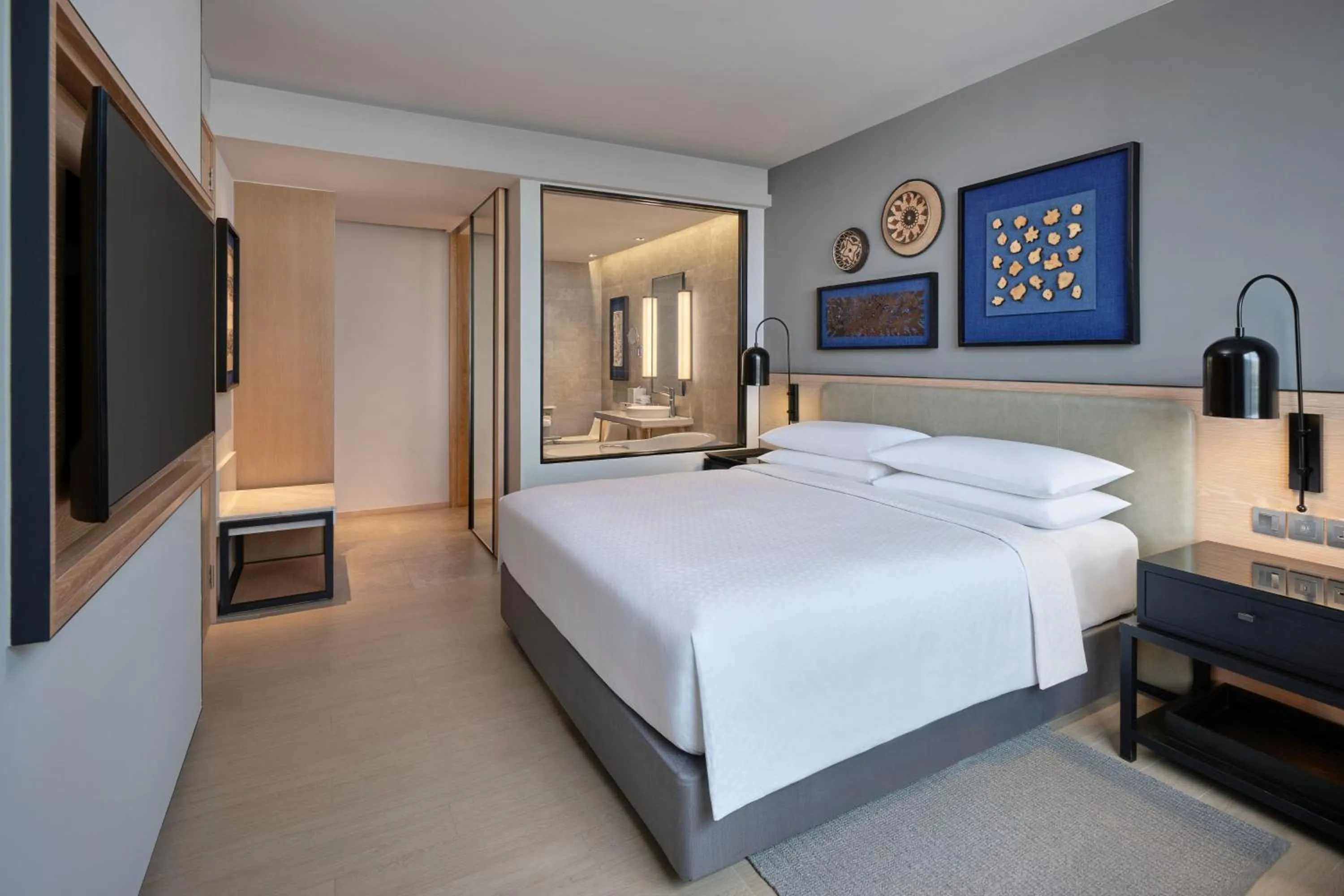 Bedroom, Bed in Four Points by Sheraton Phuket Patong Beach Resort