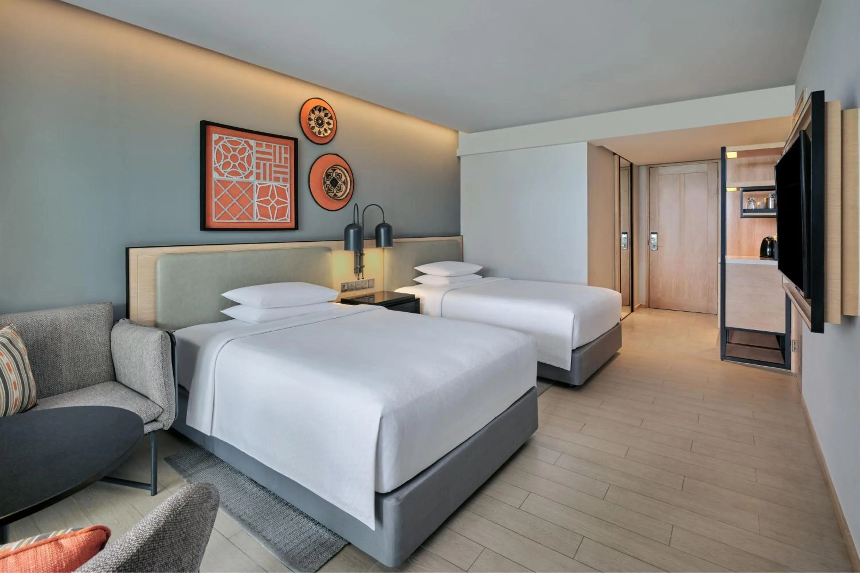 Photo of the whole room, Bed in Four Points by Sheraton Phuket Patong Beach Resort