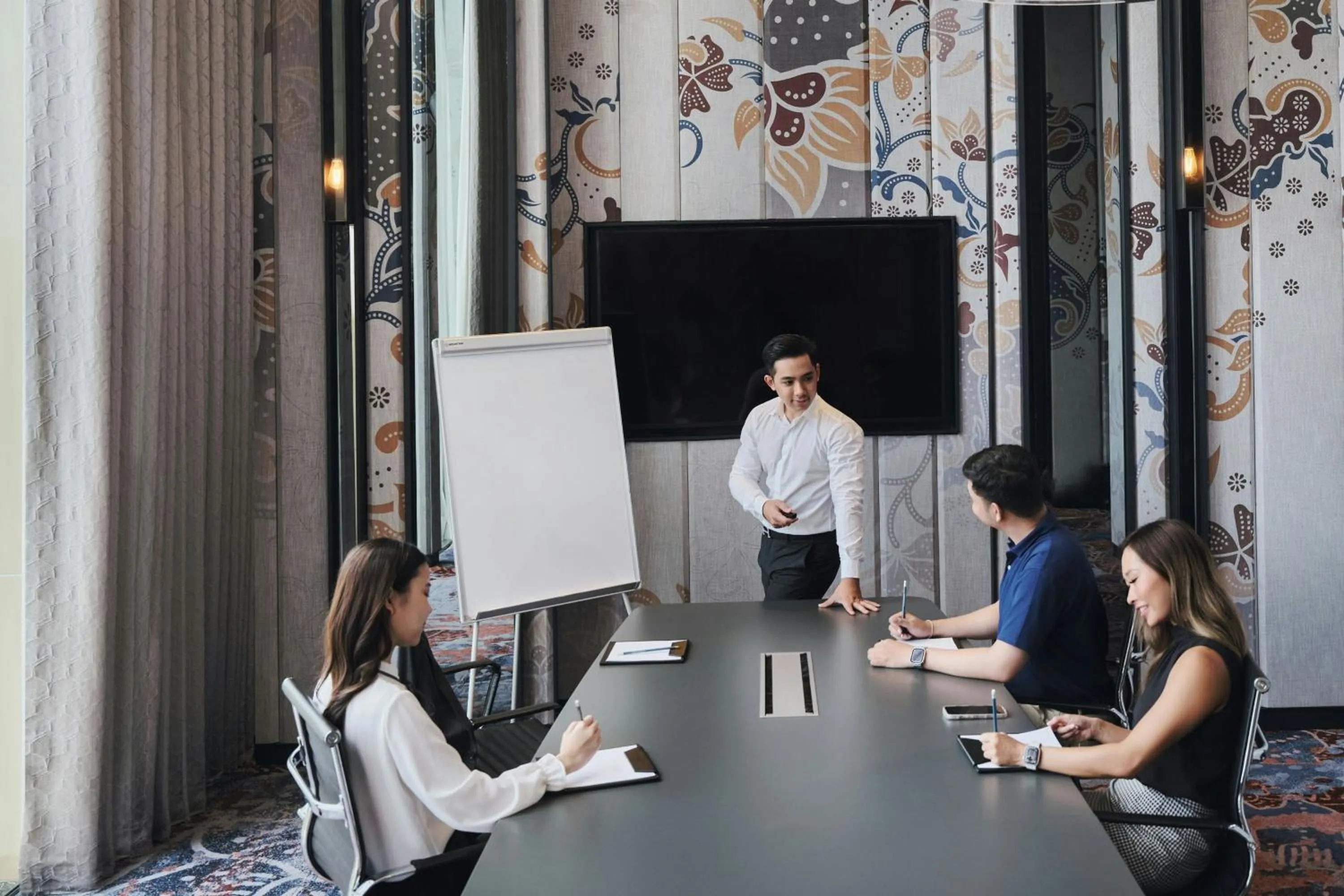 Meeting/conference room in Four Points by Sheraton Phuket Patong Beach Resort