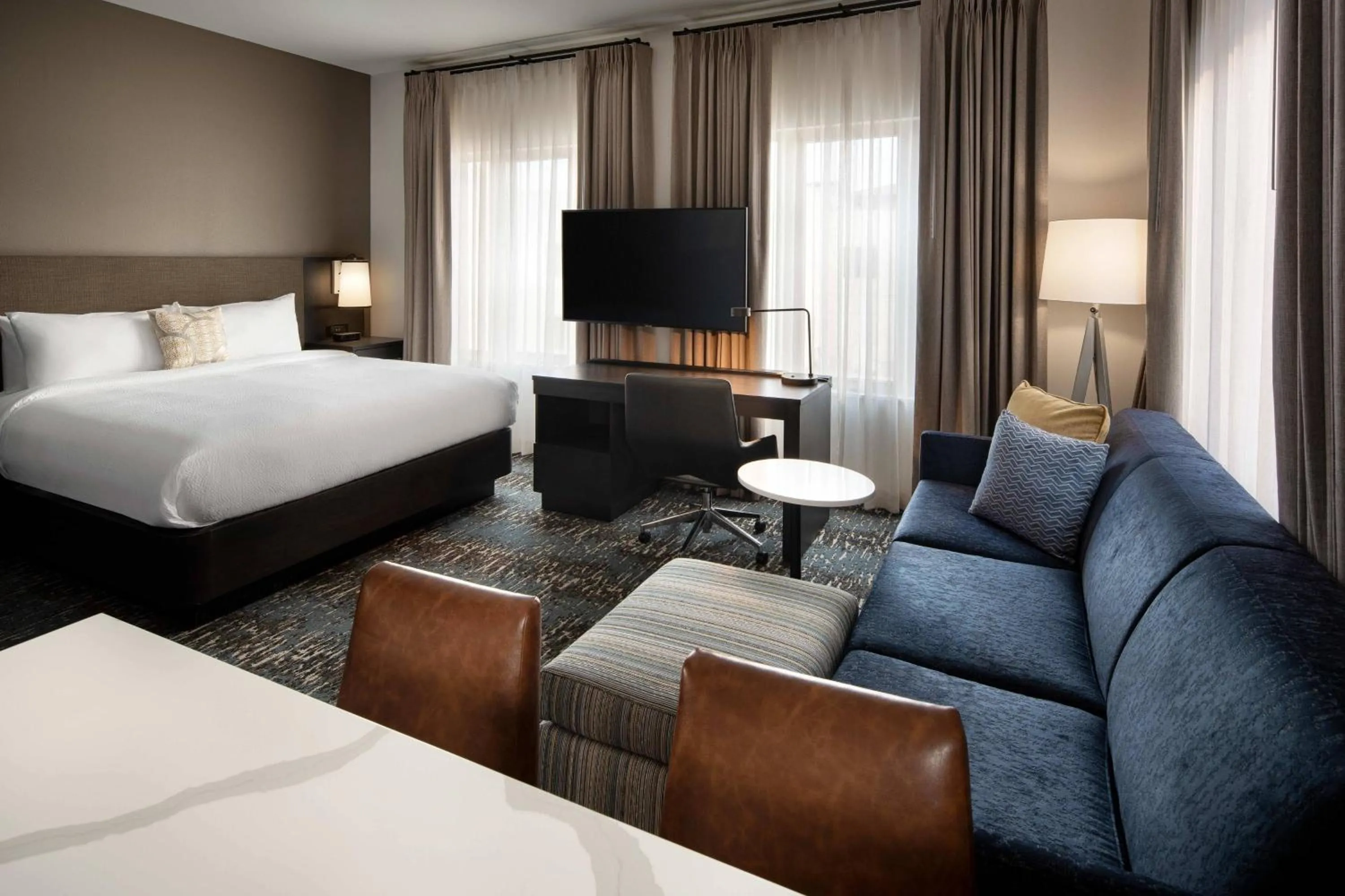 Bedroom, Bed in Residence Inn Los Angeles Glendale