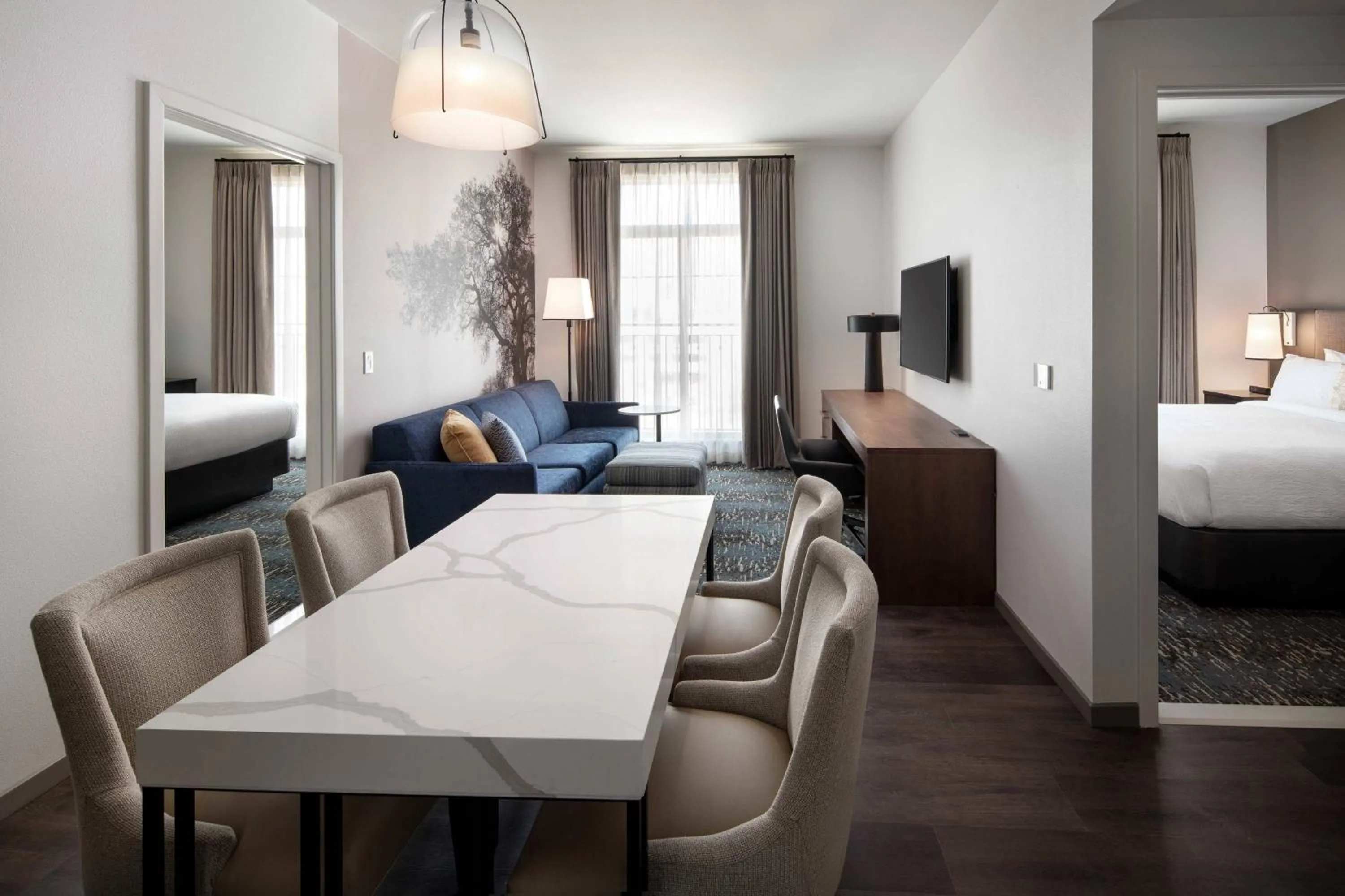 Living room, Bed in Residence Inn Los Angeles Glendale