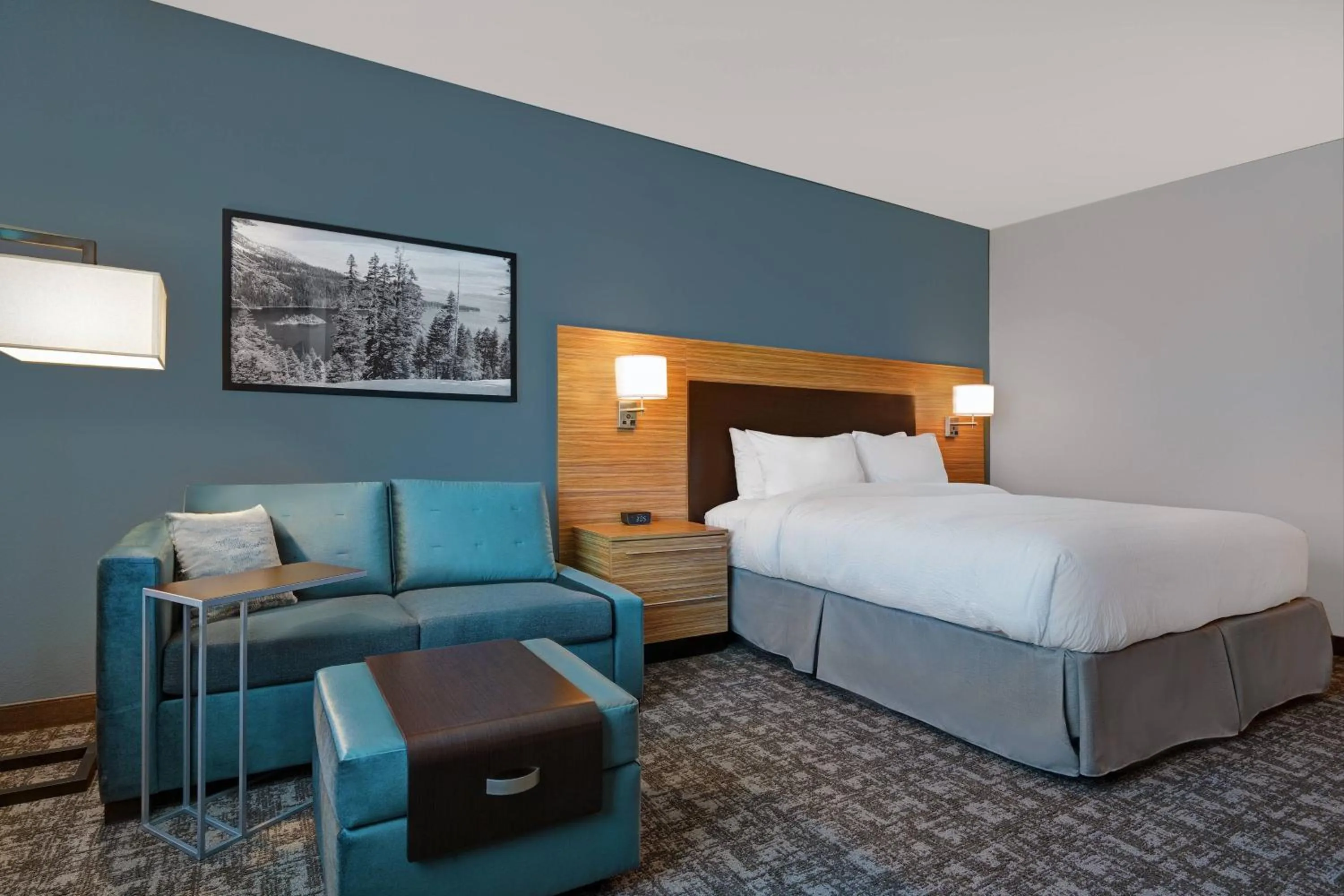 Photo of the whole room, Bed in TownePlace Suites Sacramento Airport Natomas