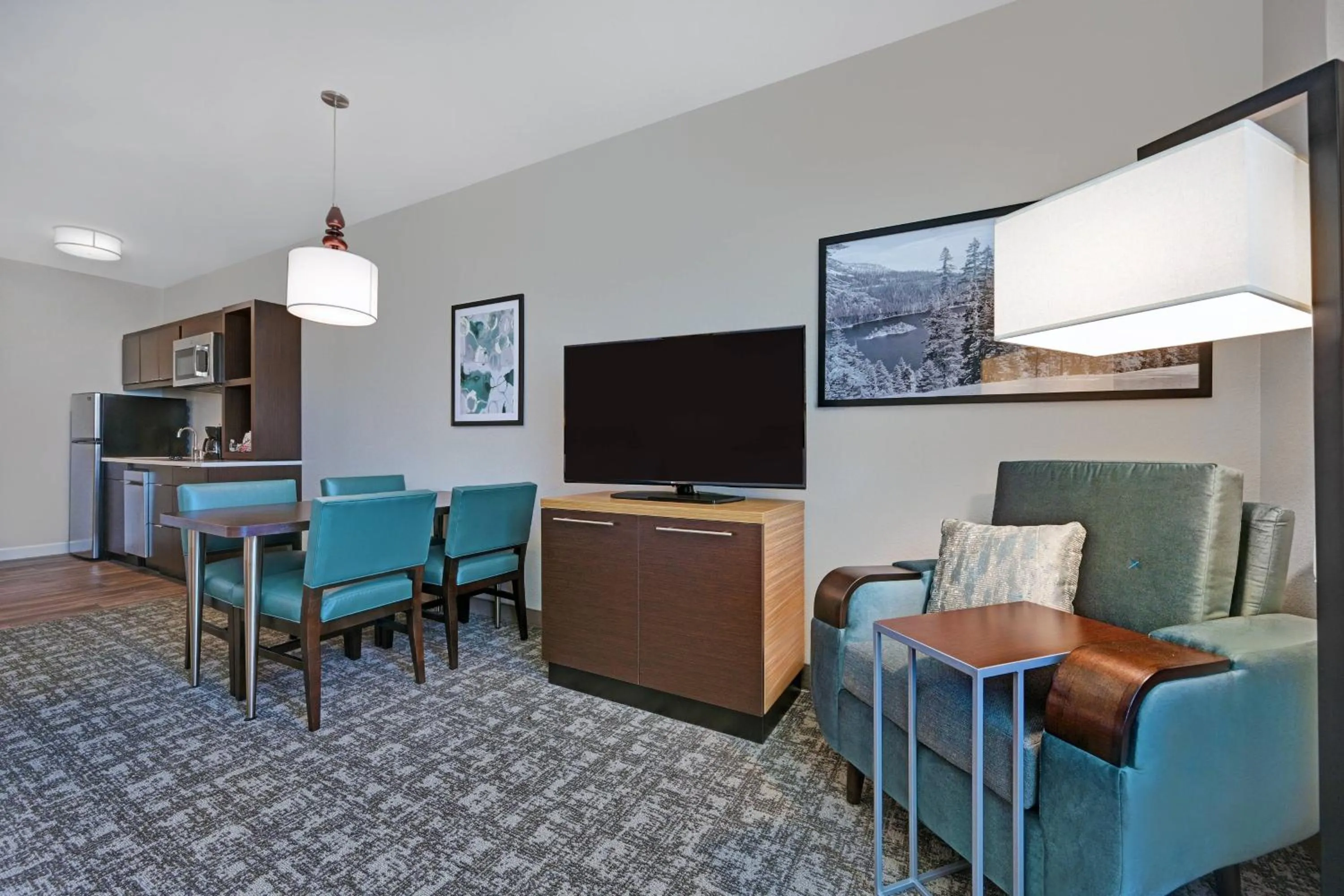 Photo of the whole room in TownePlace Suites Sacramento Airport Natomas