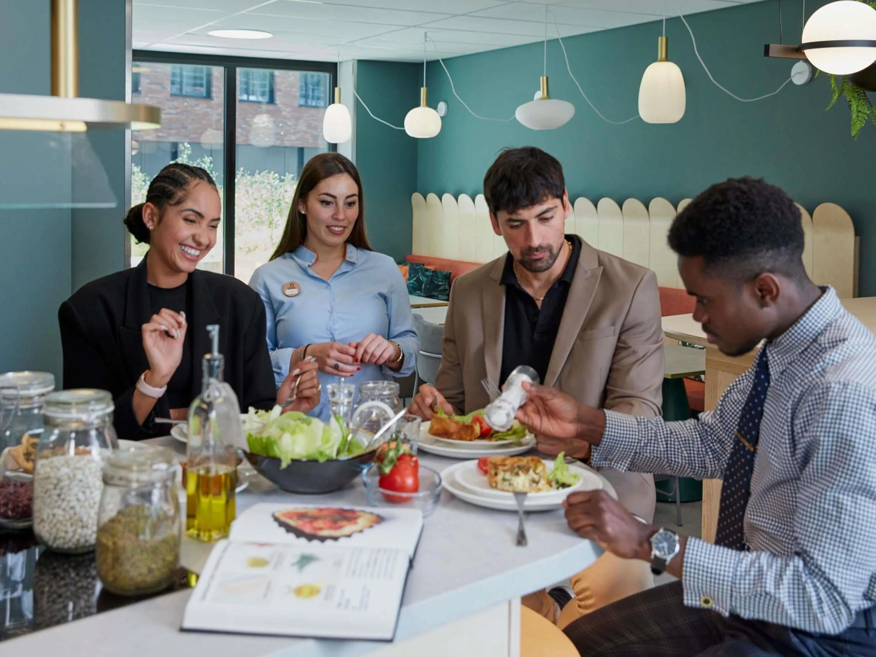 Breakfast in Adagio access Brussels Delta