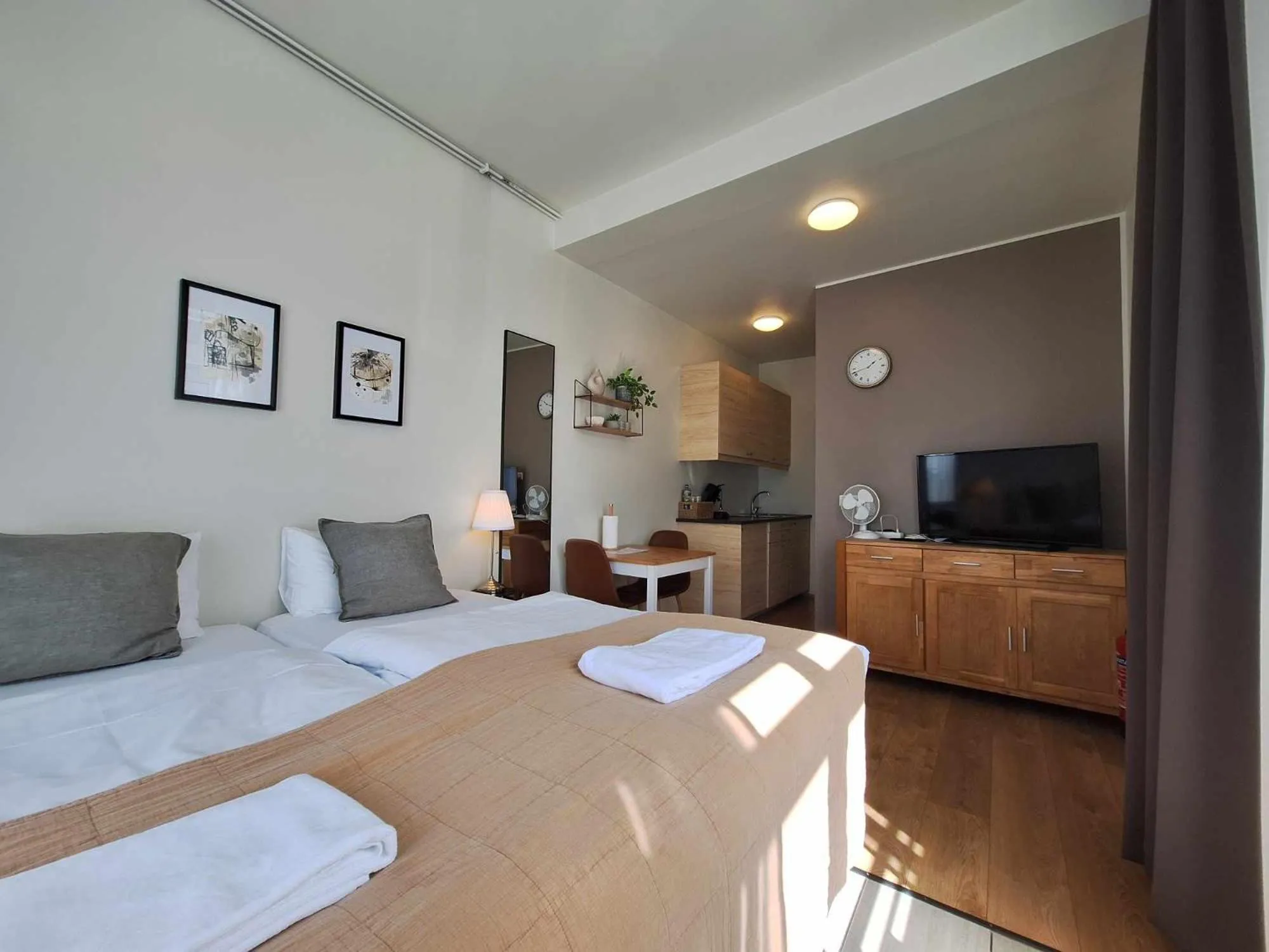 Kitchen or kitchenette in E18 Apartments