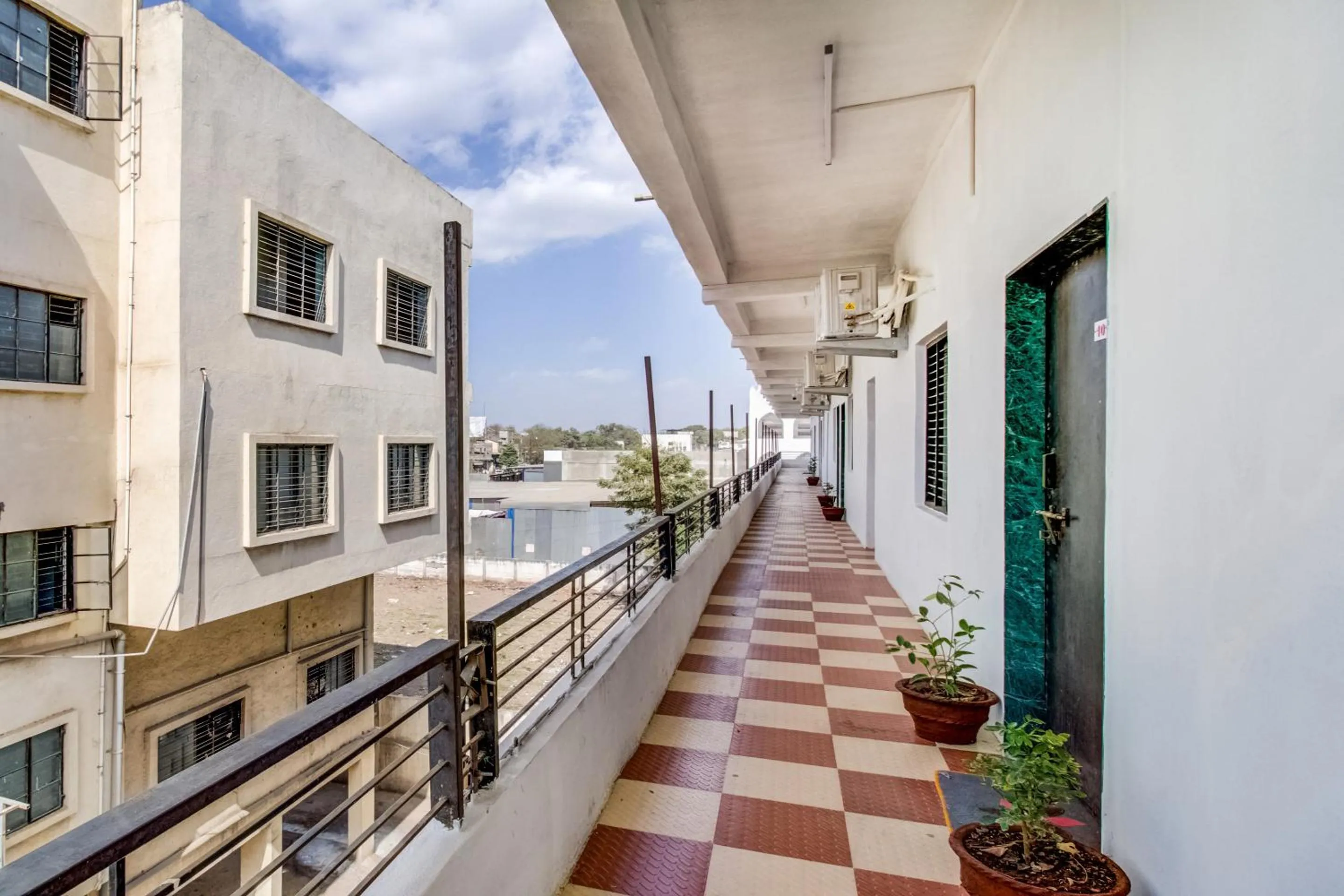 Lobby or reception in Hotel O 80 City Center
