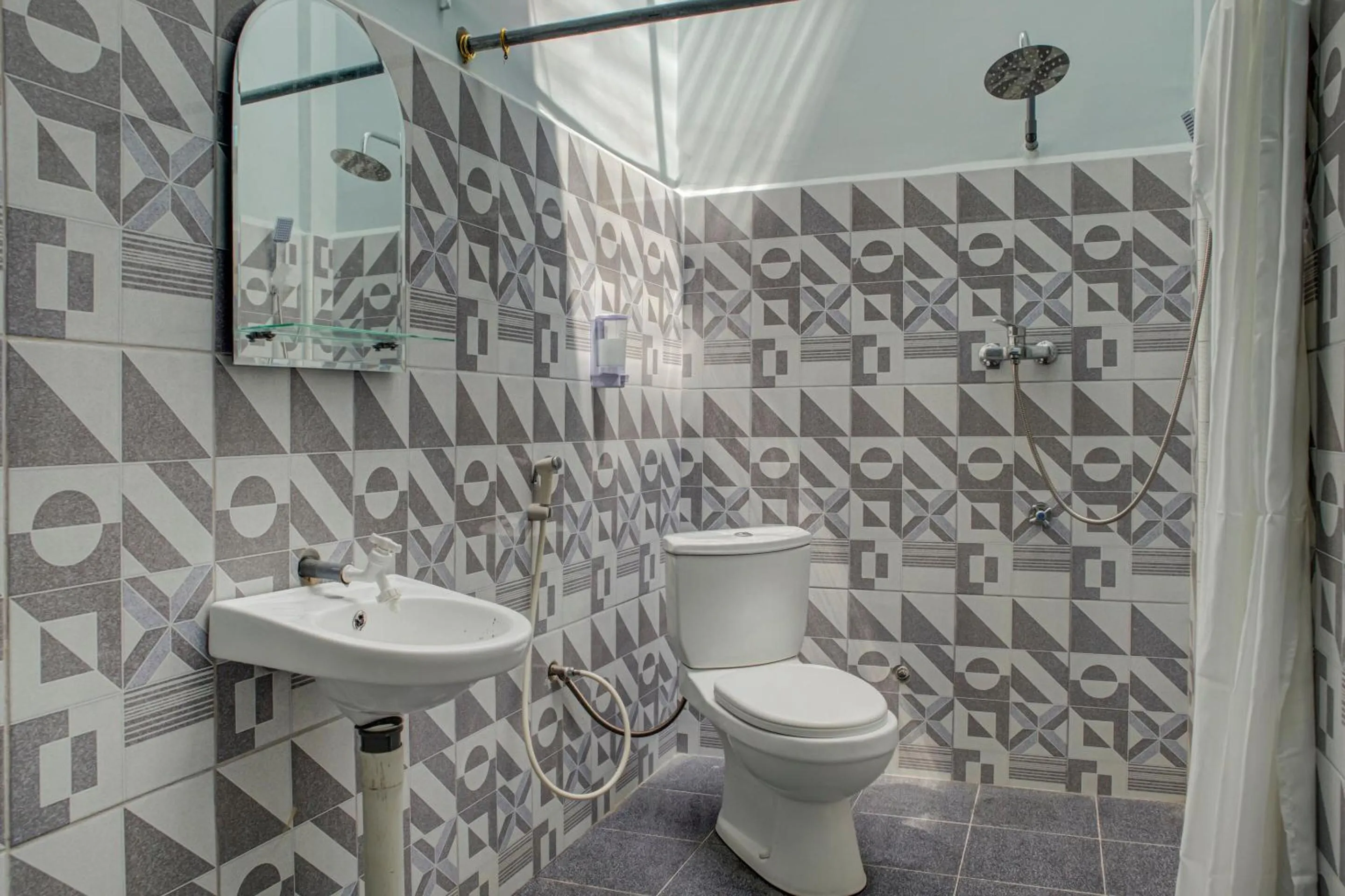 Bathroom in OYO 3266 Alifah Residence Syariah