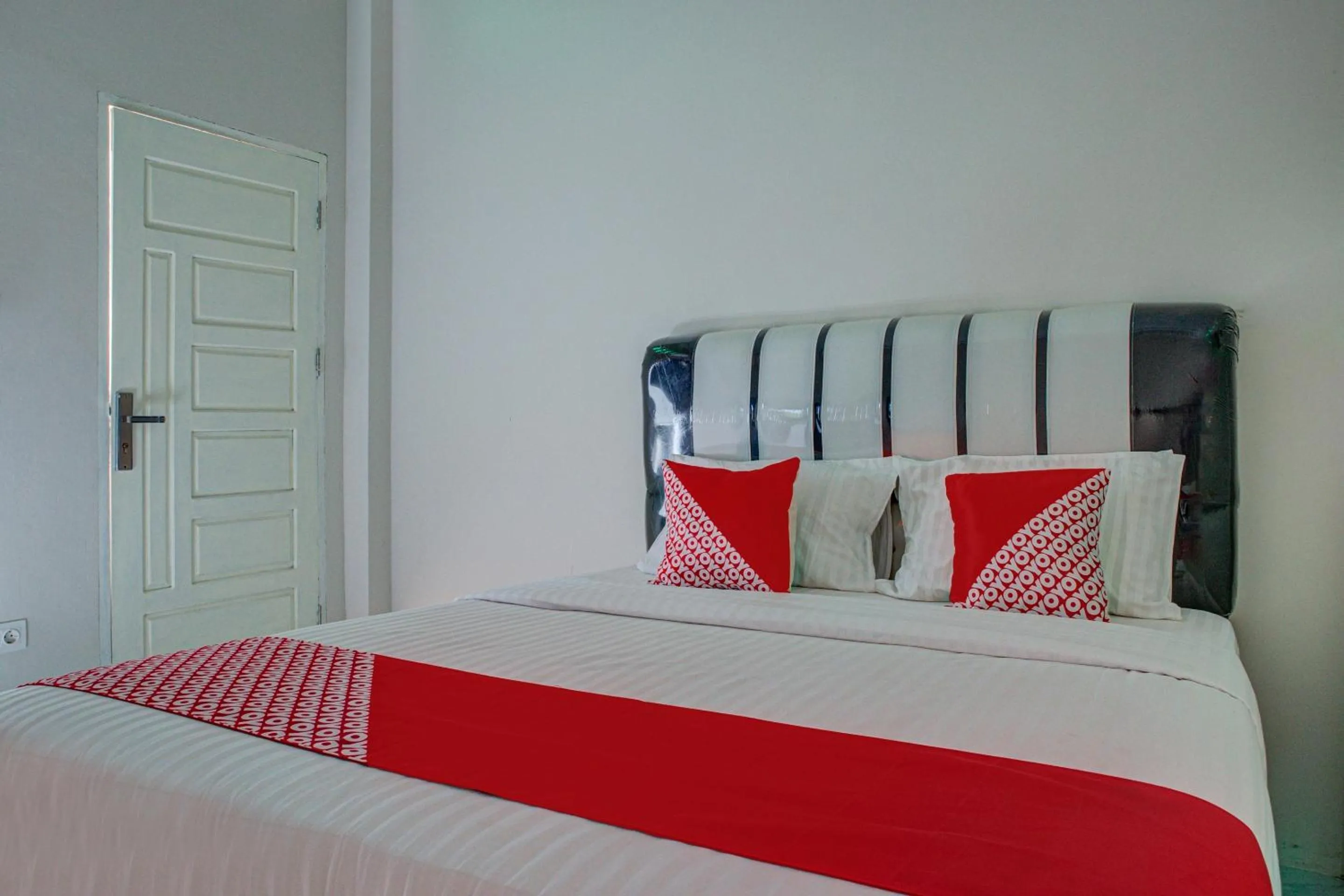 Bedroom in OYO 3266 Alifah Residence Syariah