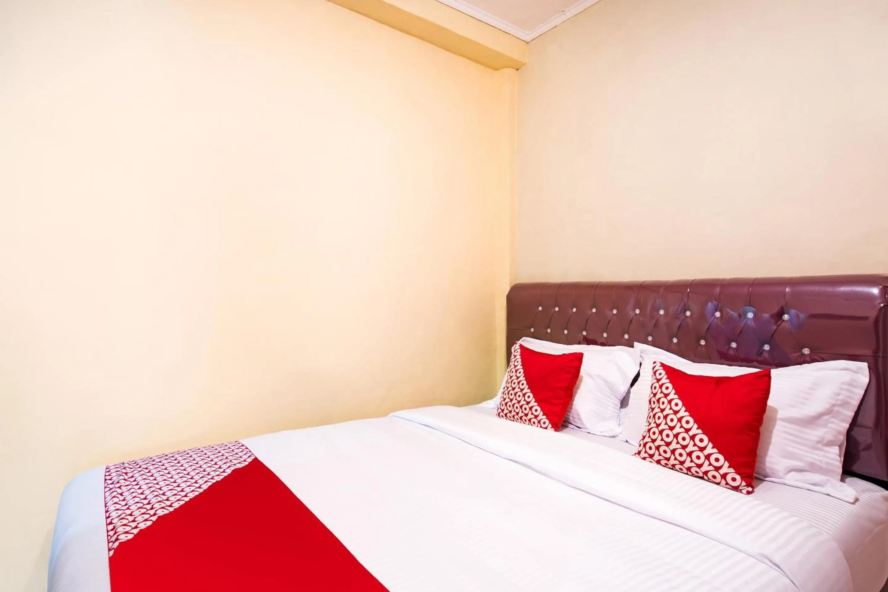 Bedroom in Hotel O Lansano Residence Syariah