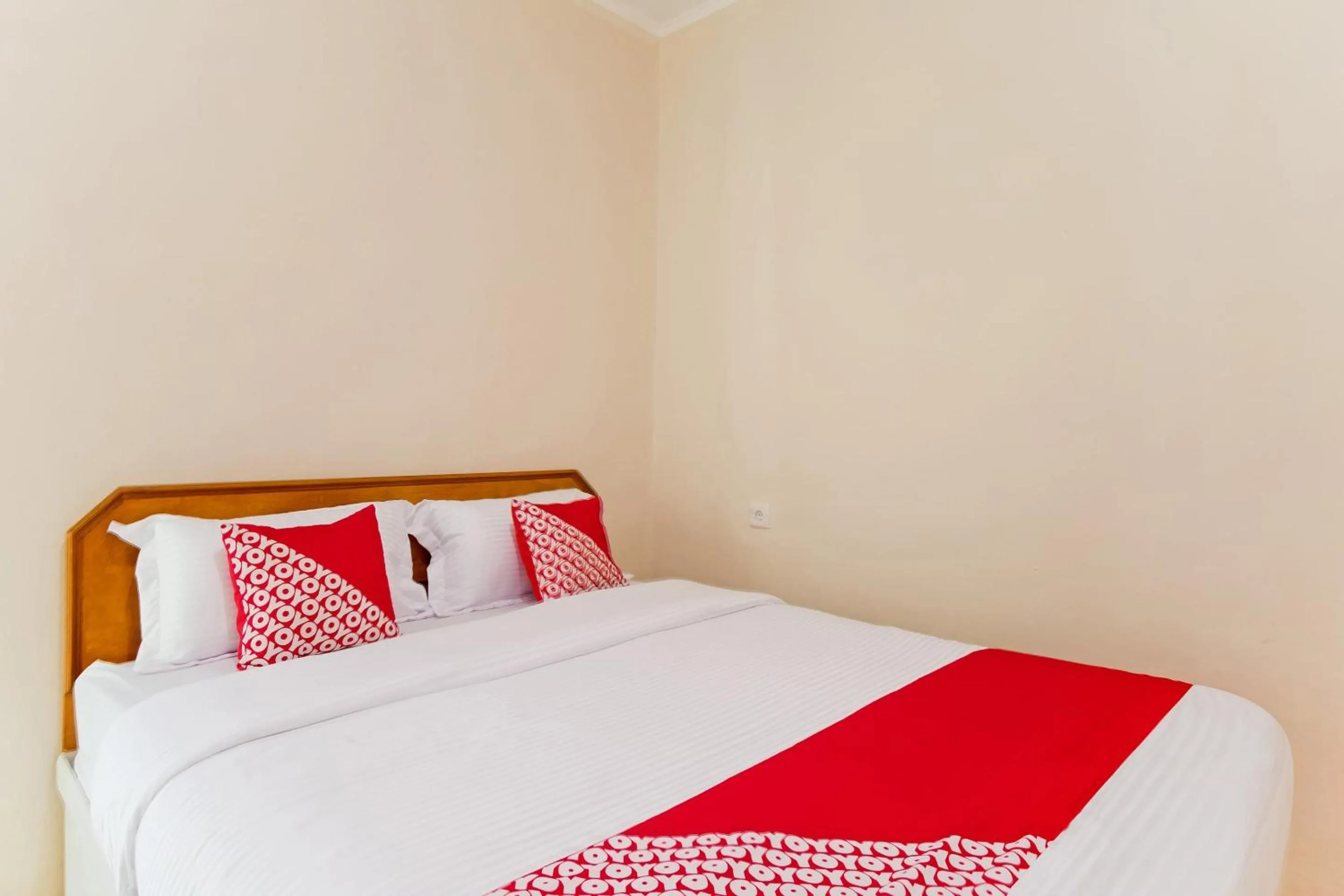 Bedroom in Hotel O Lansano Residence Syariah