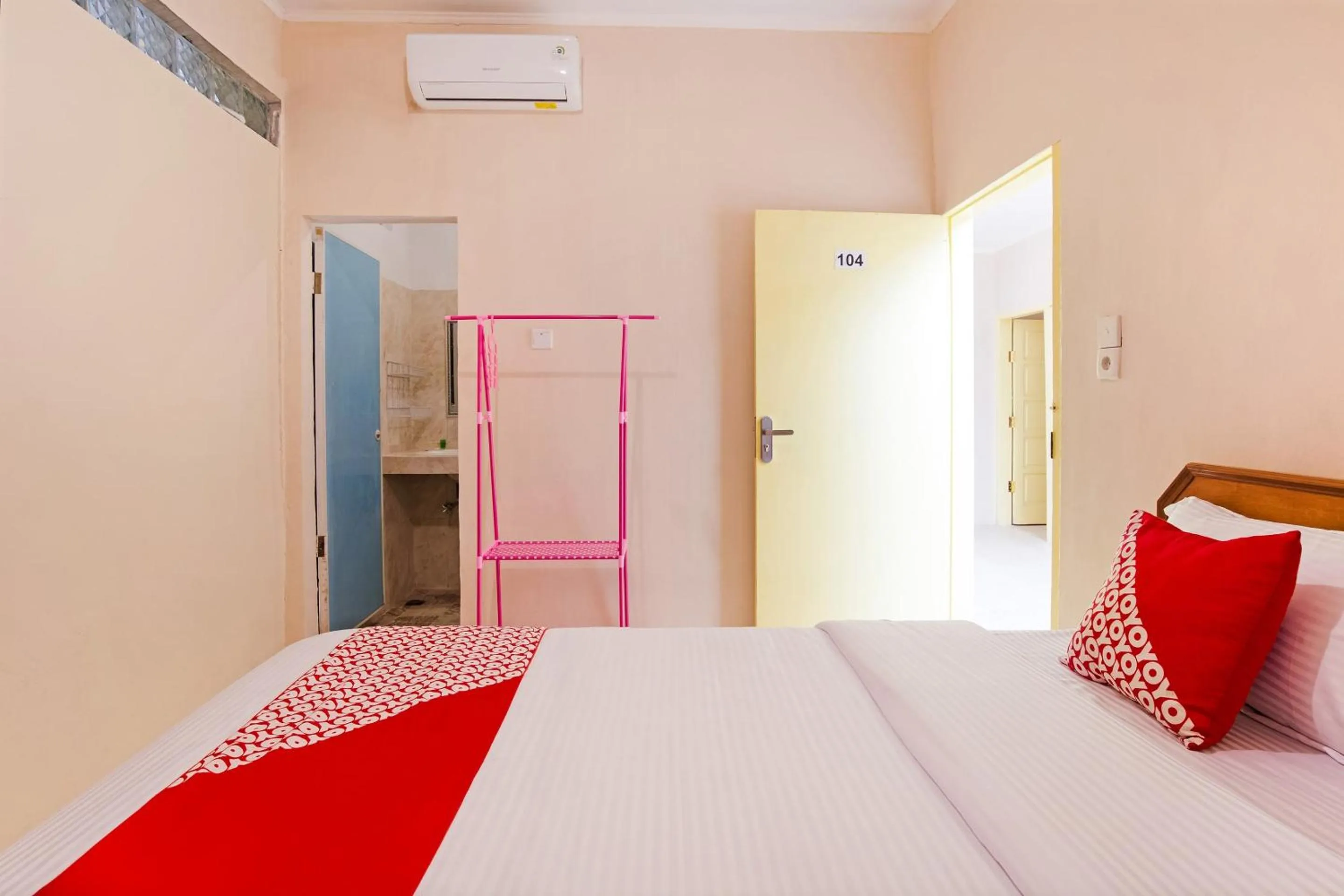 Bedroom in Hotel O Lansano Residence Syariah