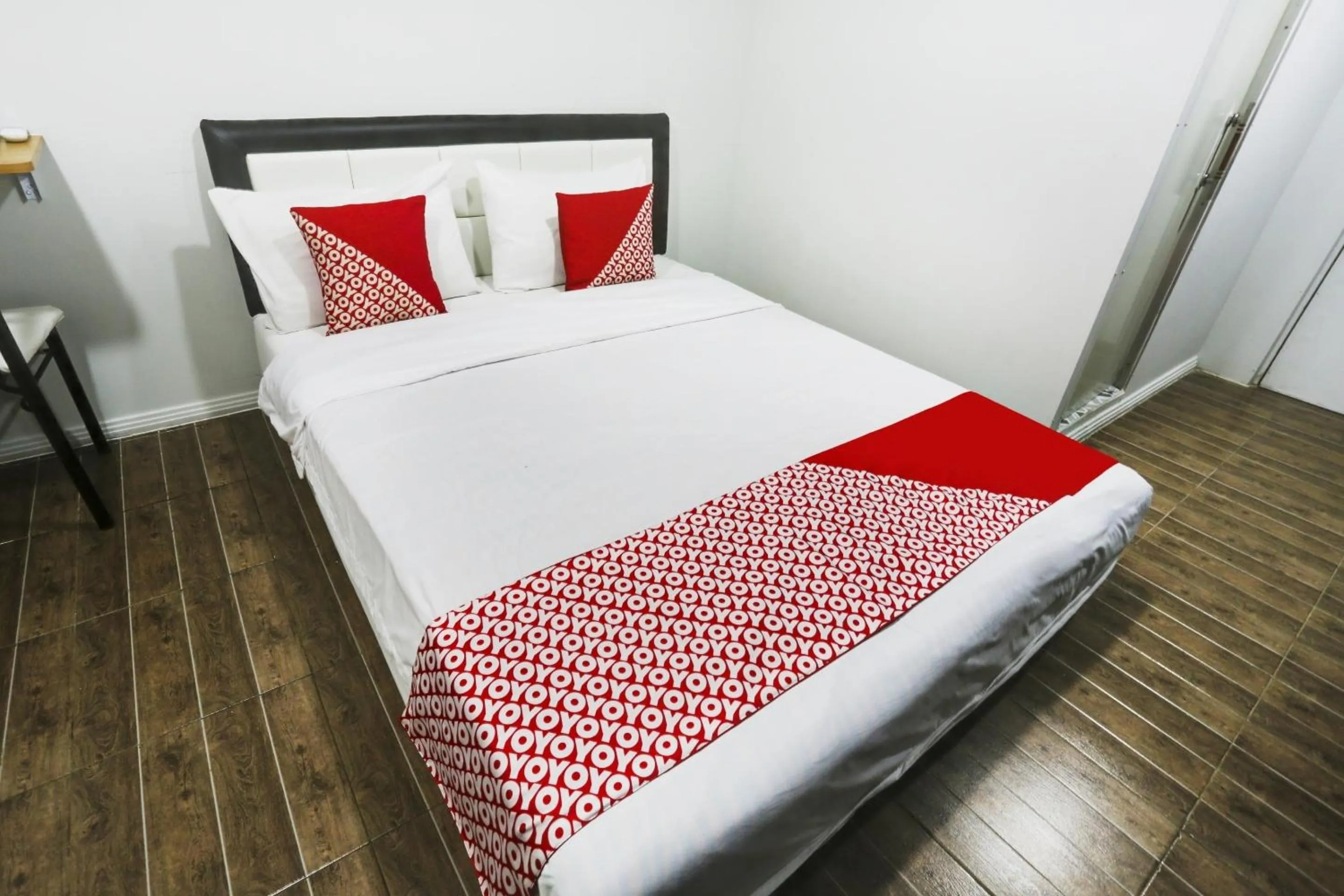 Bedroom, Bed in Capital O 3300 Nadjara Residence Syariah