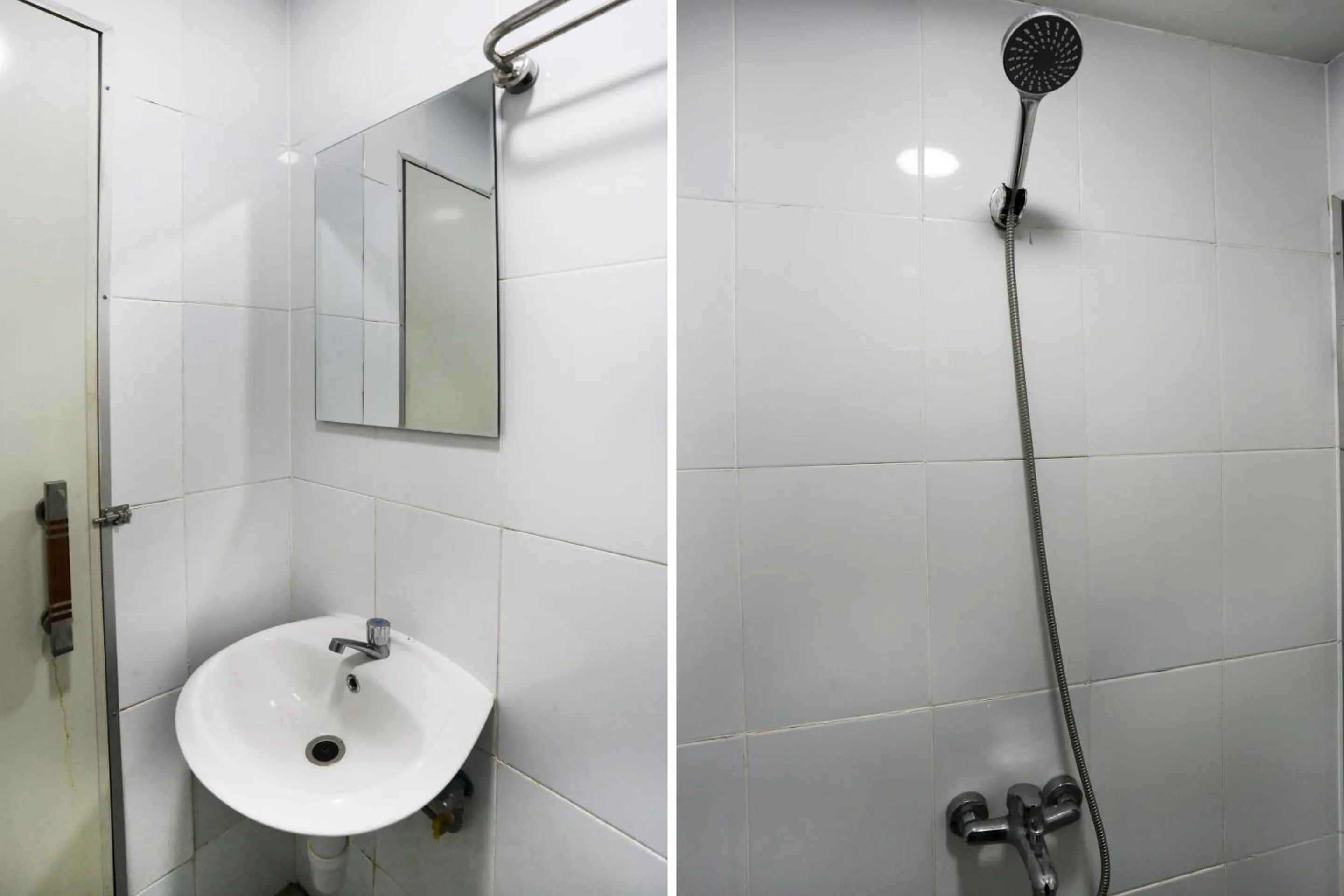 Bathroom in Capital O 3300 Nadjara Residence Syariah