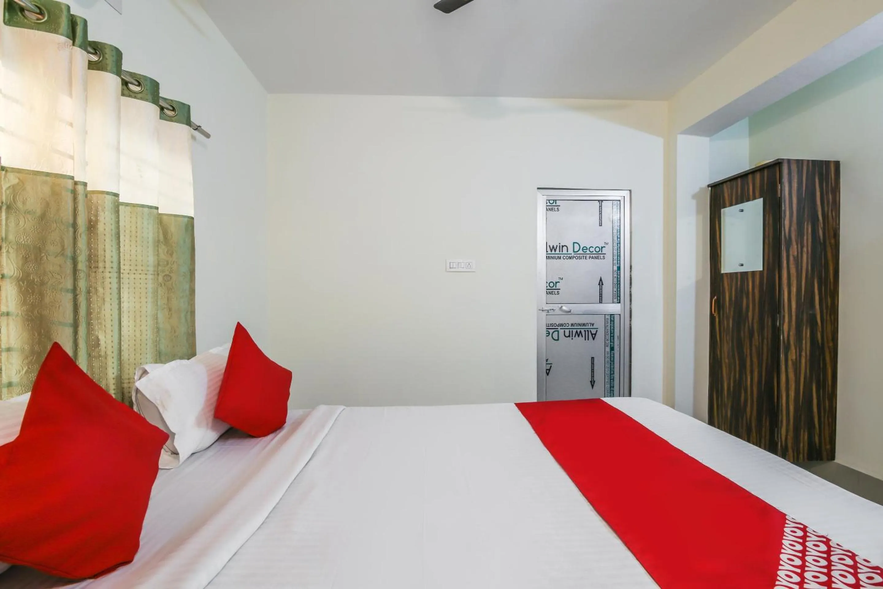 Bedroom, Bed in Super Hotel O Lokenath