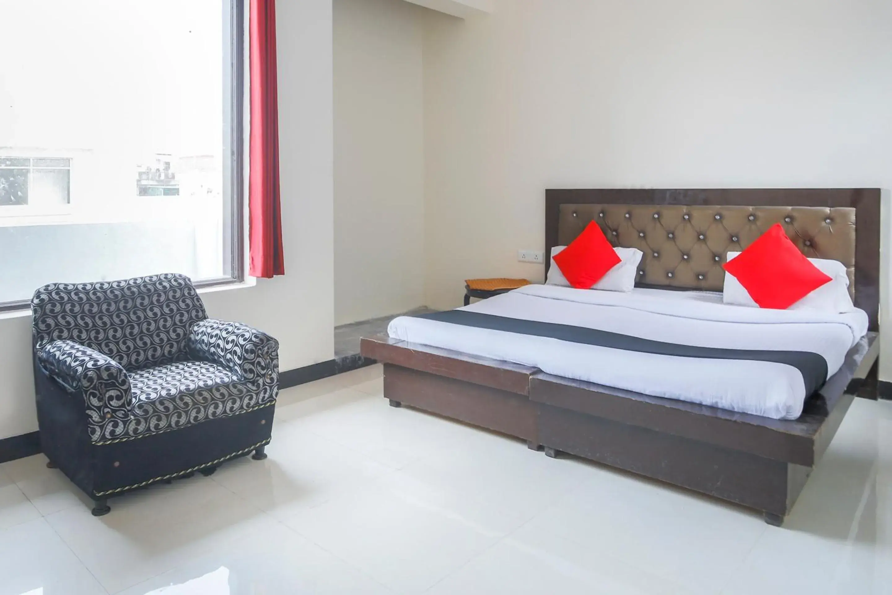 Hotel O GRANDEUR HOTEL Hotel O GRANDEUR HOTEL