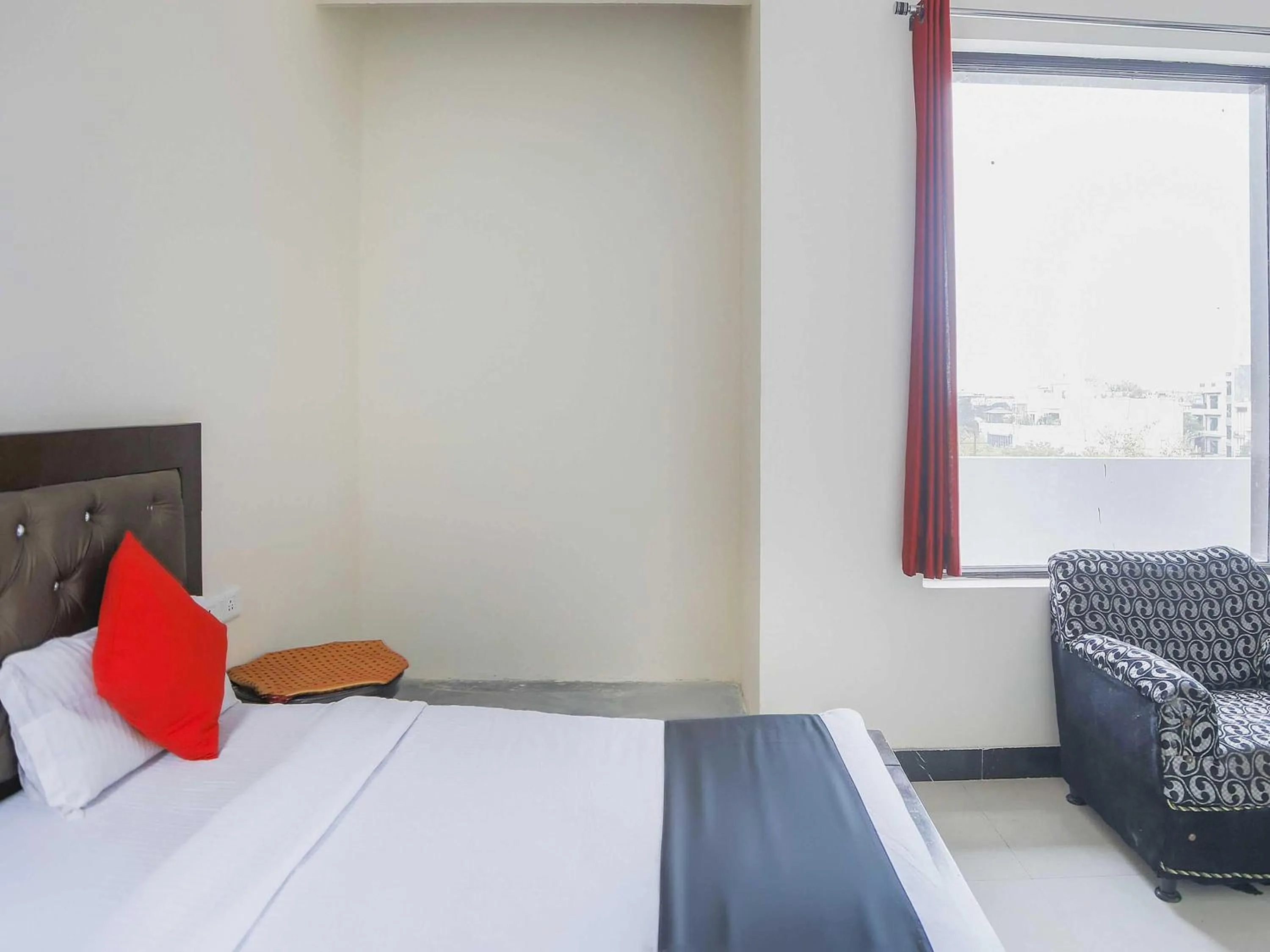 Bedroom in Hotel O GRANDEUR HOTEL