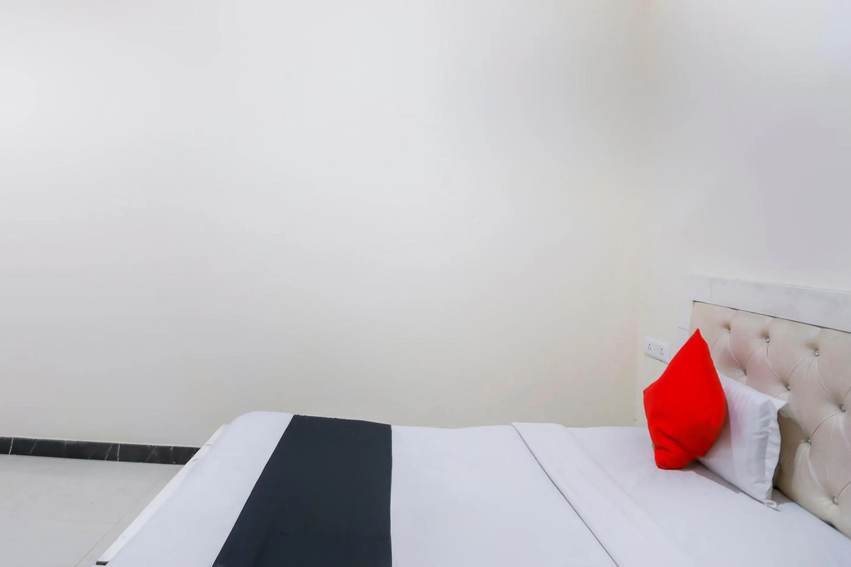 Bedroom in Hotel O GRANDEUR HOTEL