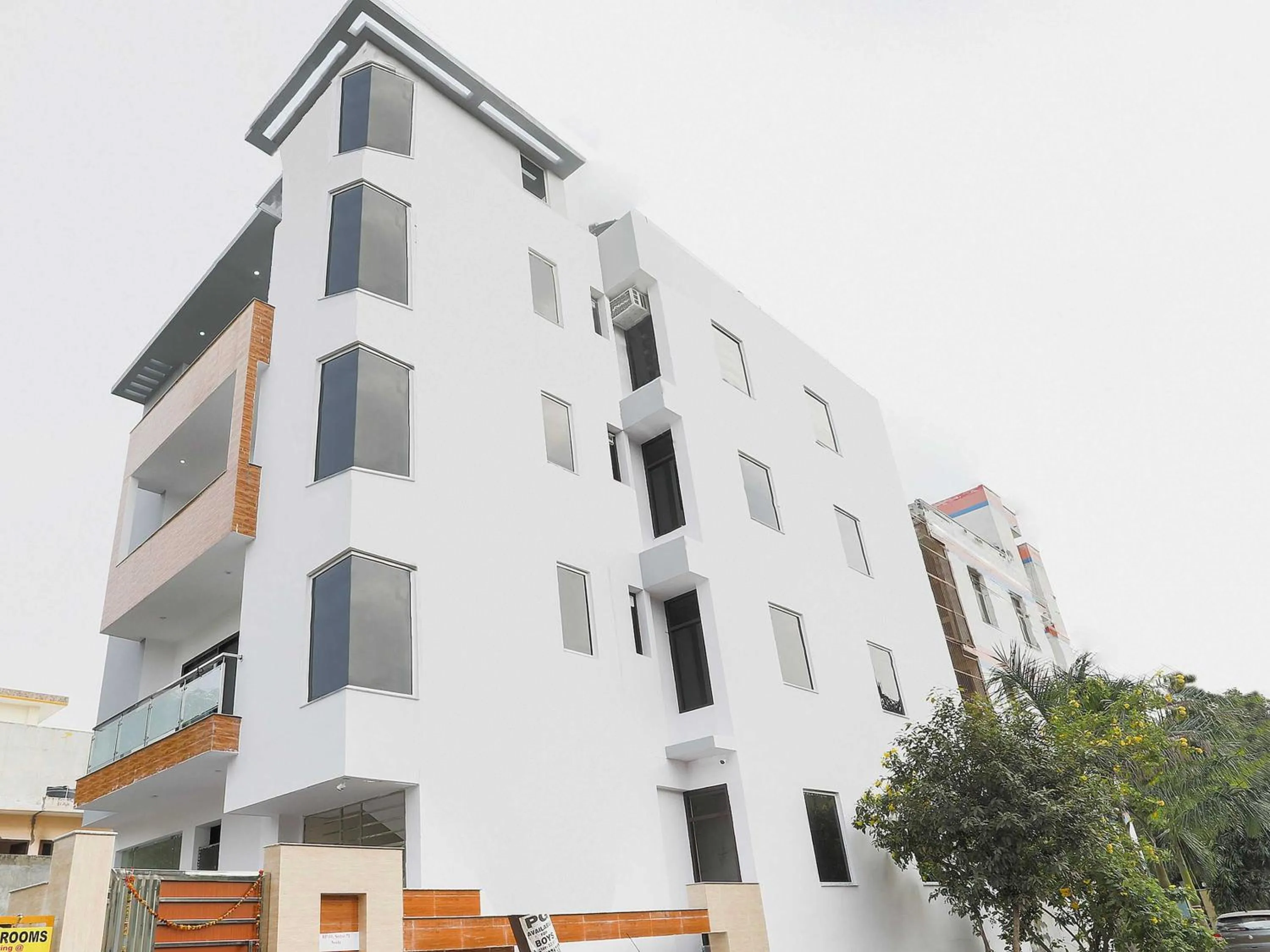 Facade/entrance in Hotel O GRANDEUR HOTEL