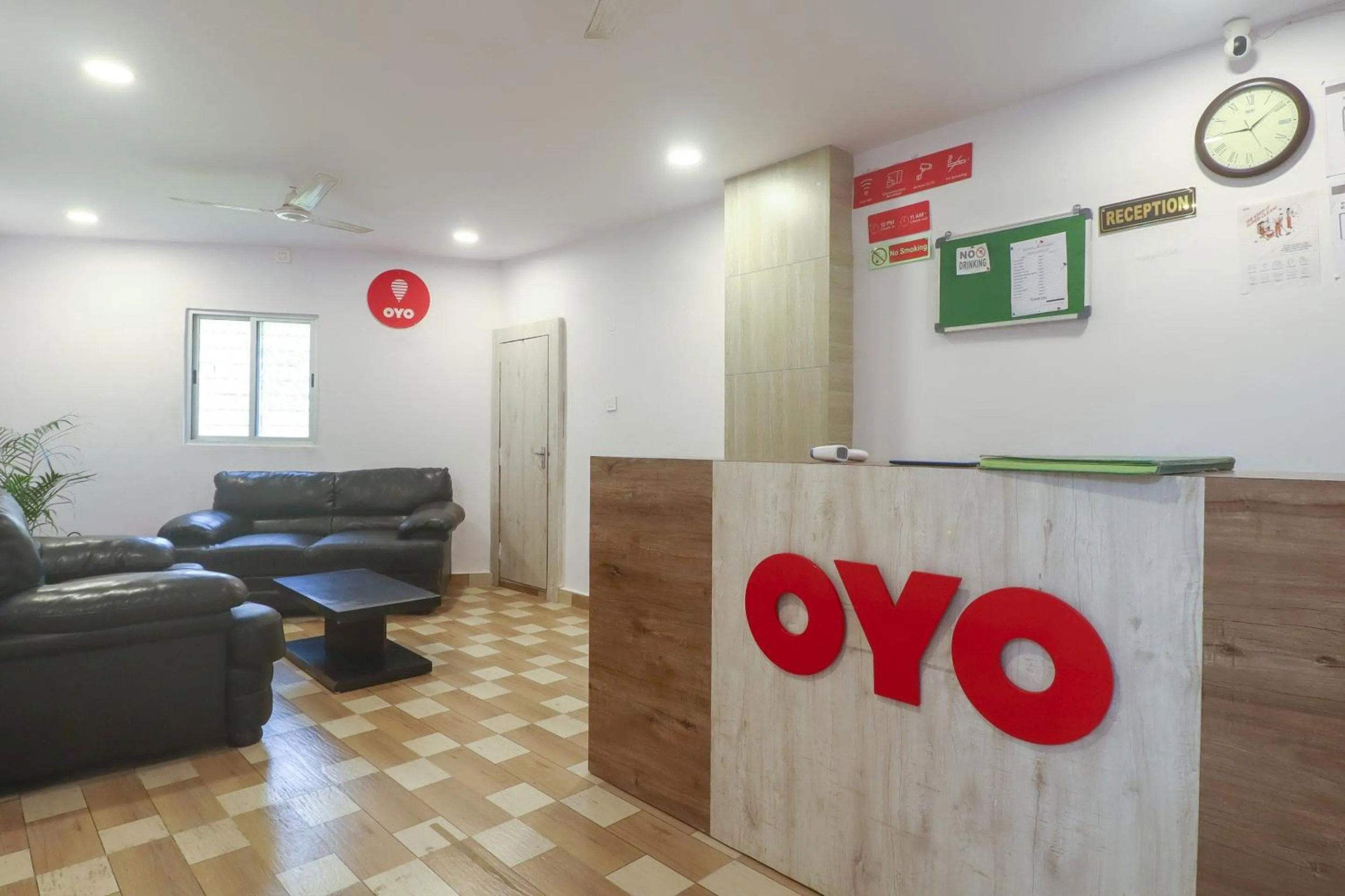 Lobby or reception in Hotel O 67309 Hotel Tuk Tuk Palace