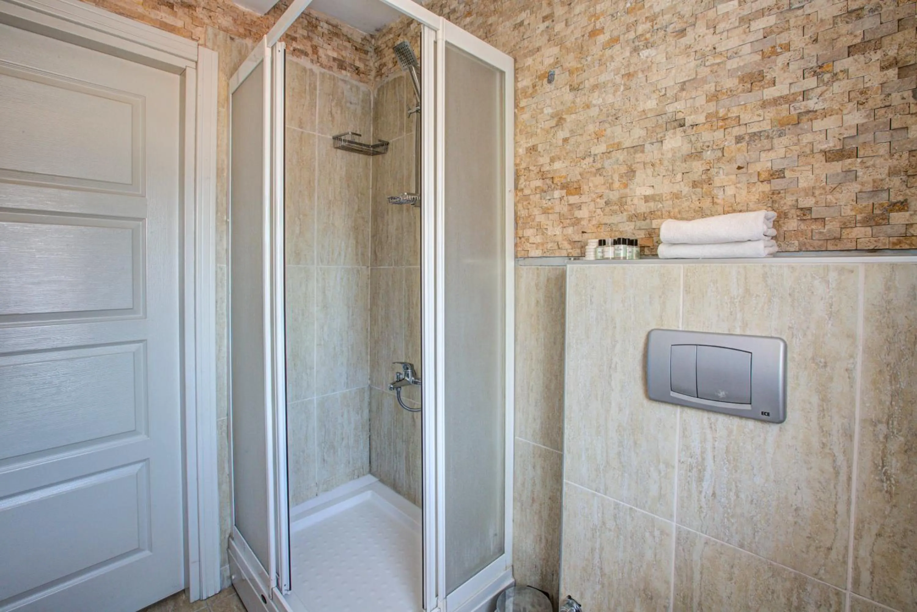 Bathroom in Maravilloso Hotel Galata