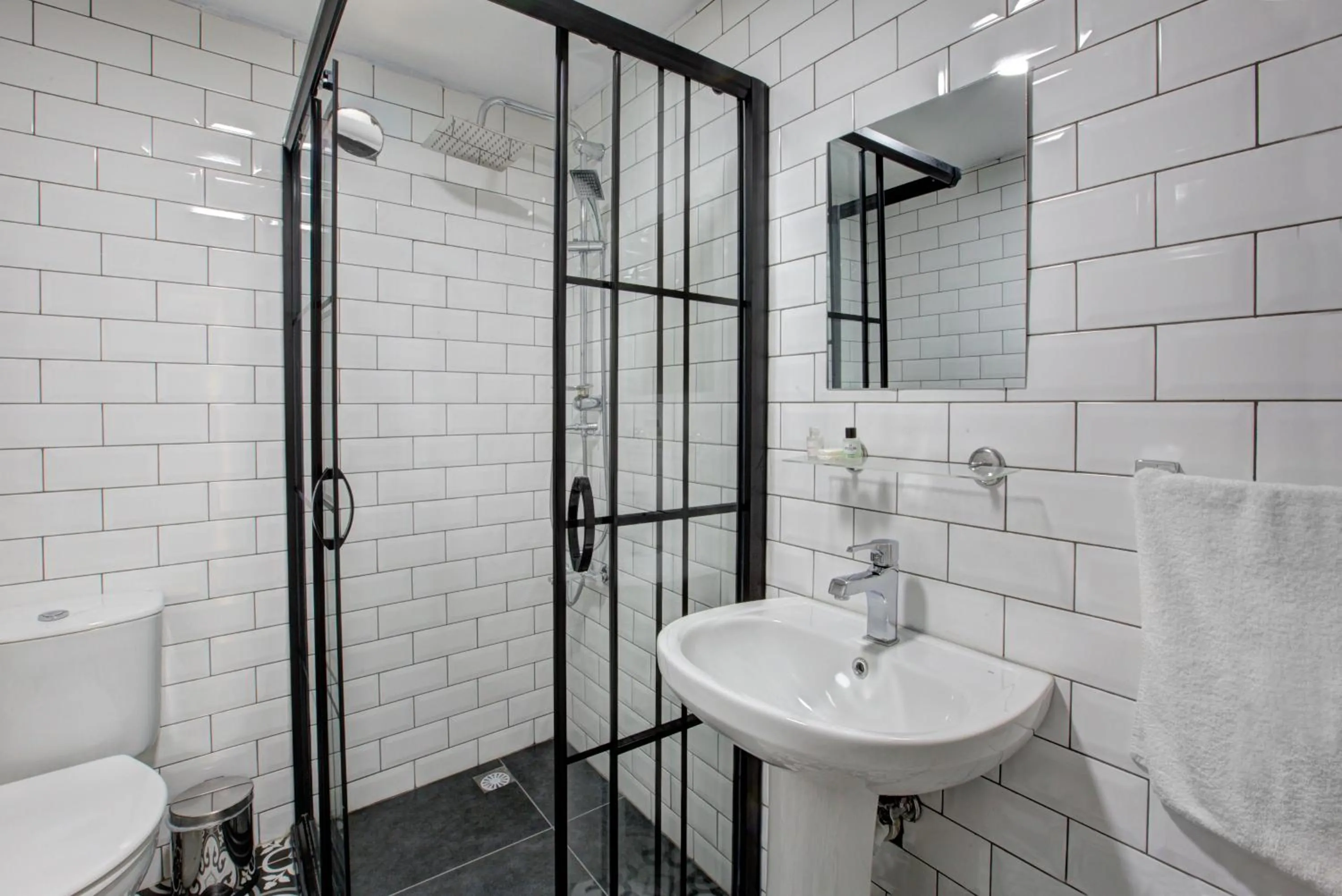 Bathroom in Maravilloso Hotel Galata