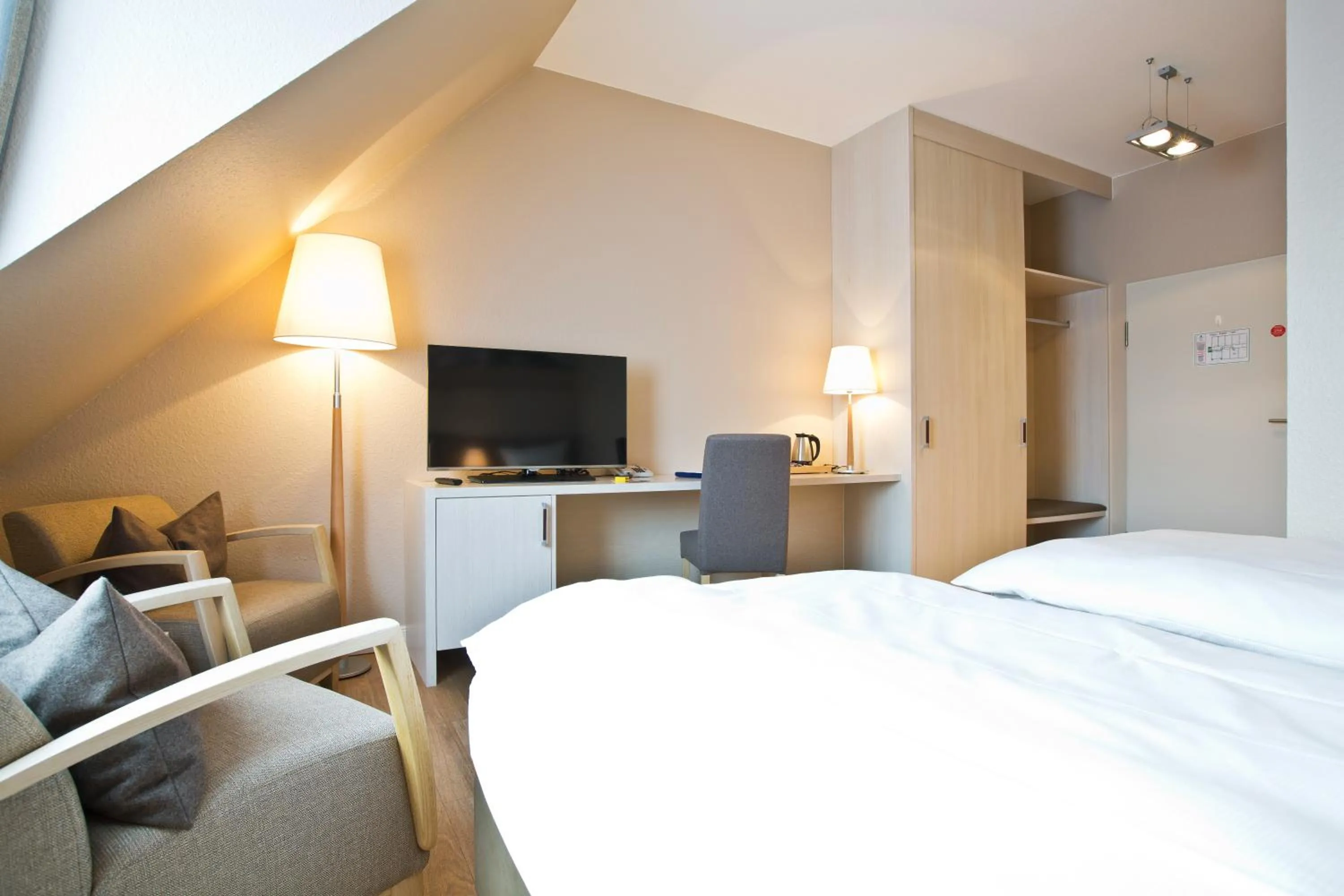 Photo of the whole room, Bed in Best Western Plus Theodor Storm Hotel