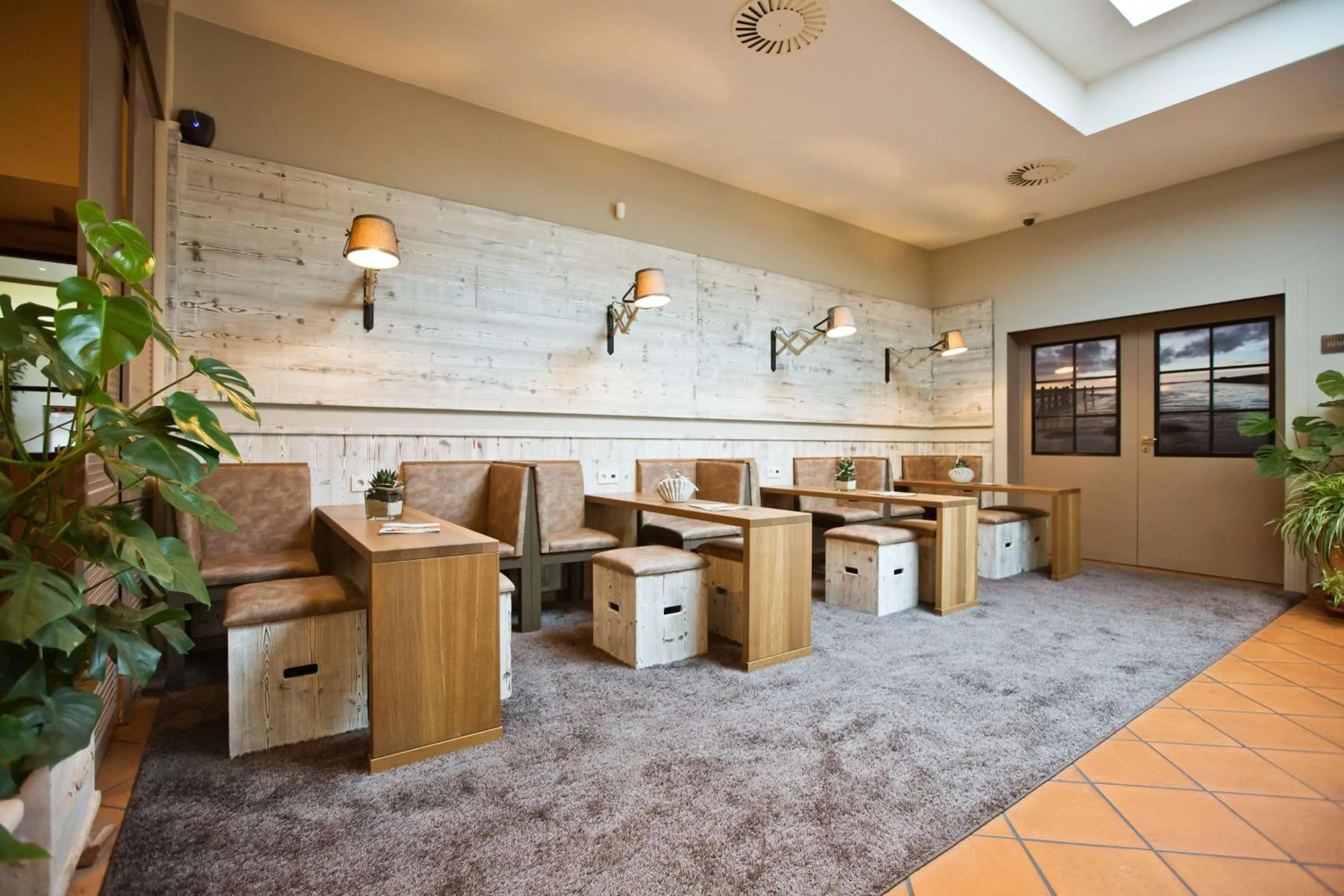 Lobby or reception in Best Western Plus Theodor Storm Hotel