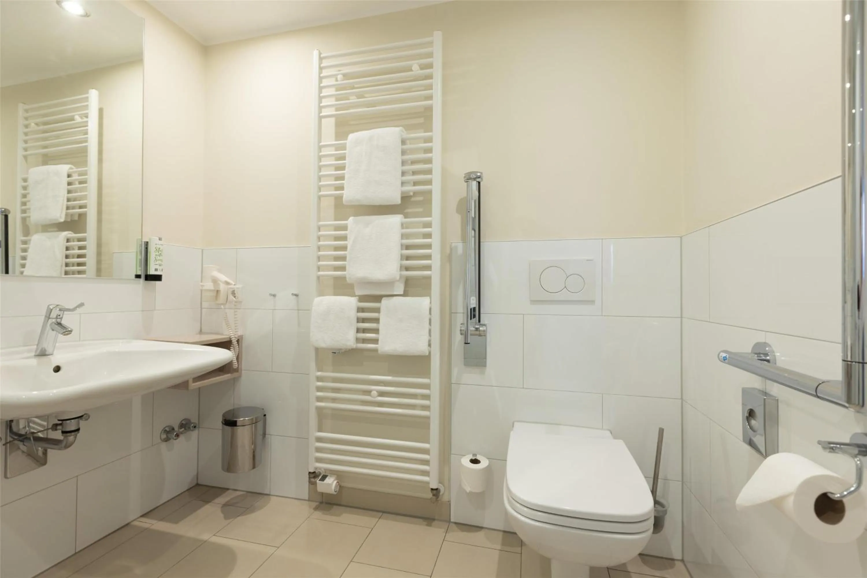 Bedroom in Best Western Plus Theodor Storm Hotel