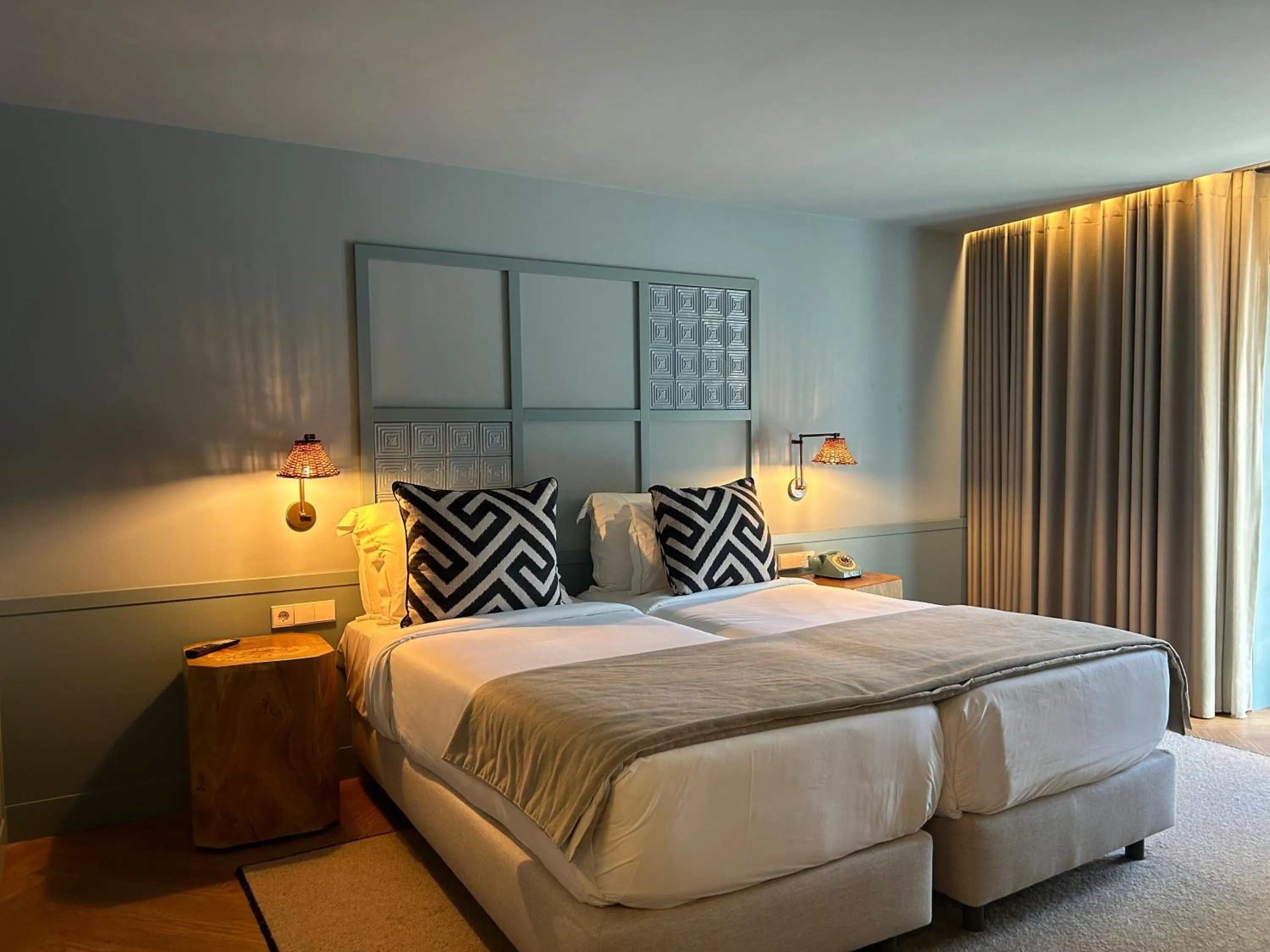 Bed in Pur Oporto Boutique Hotel by actahotels