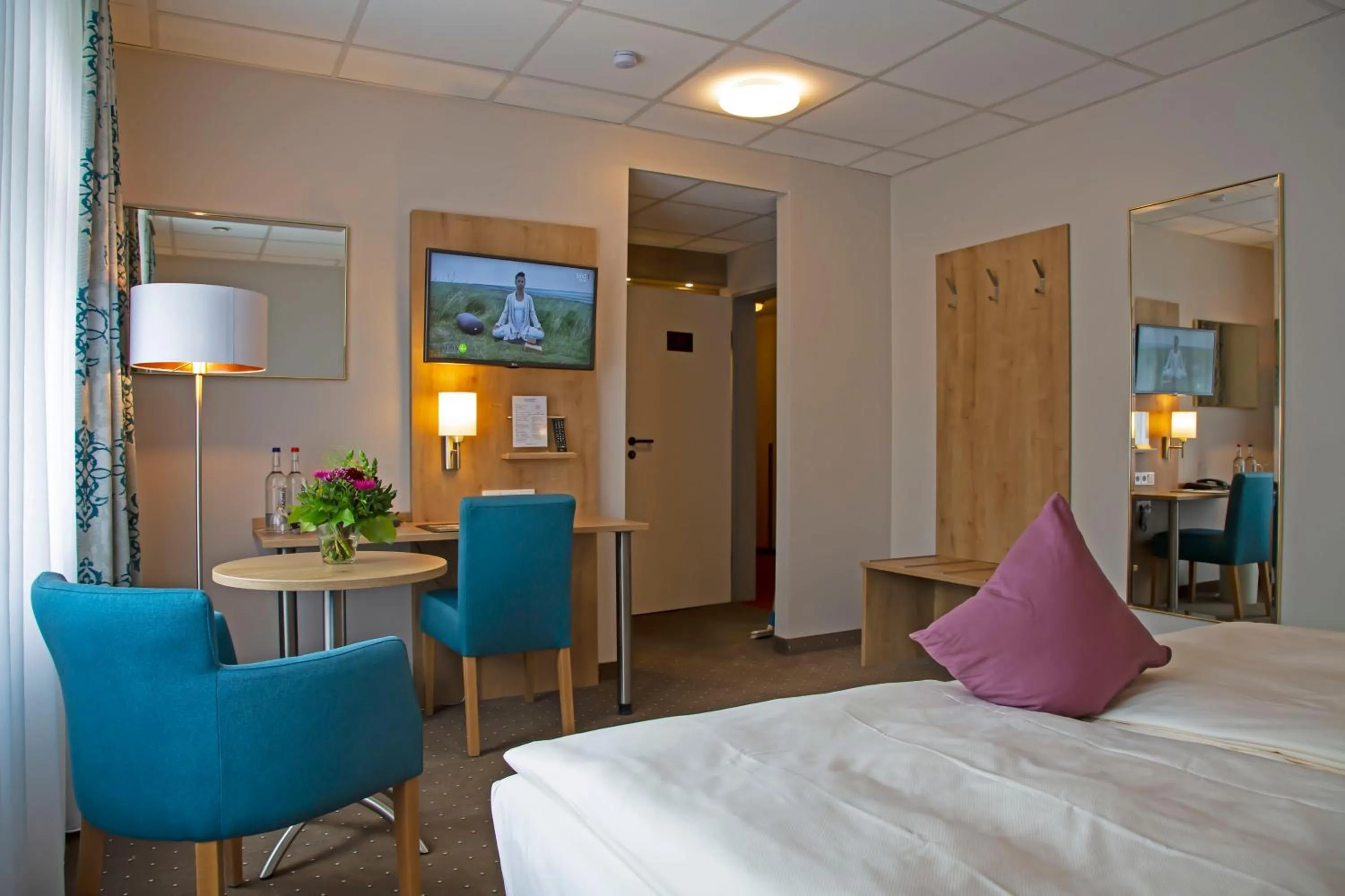 Photo of the whole room, Bed in Hotel Kreuzer