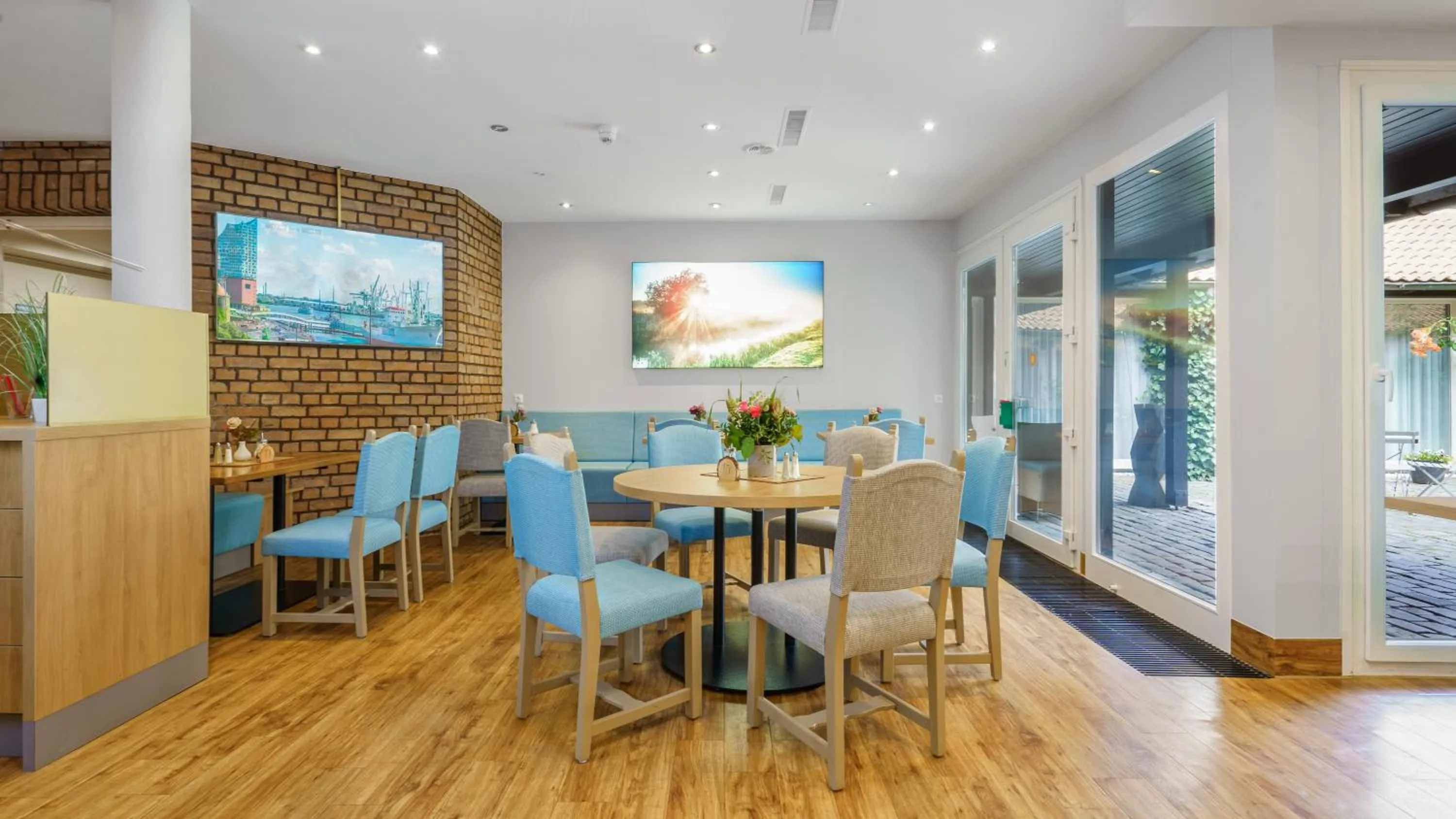 Property building in Hotel Kreuzer